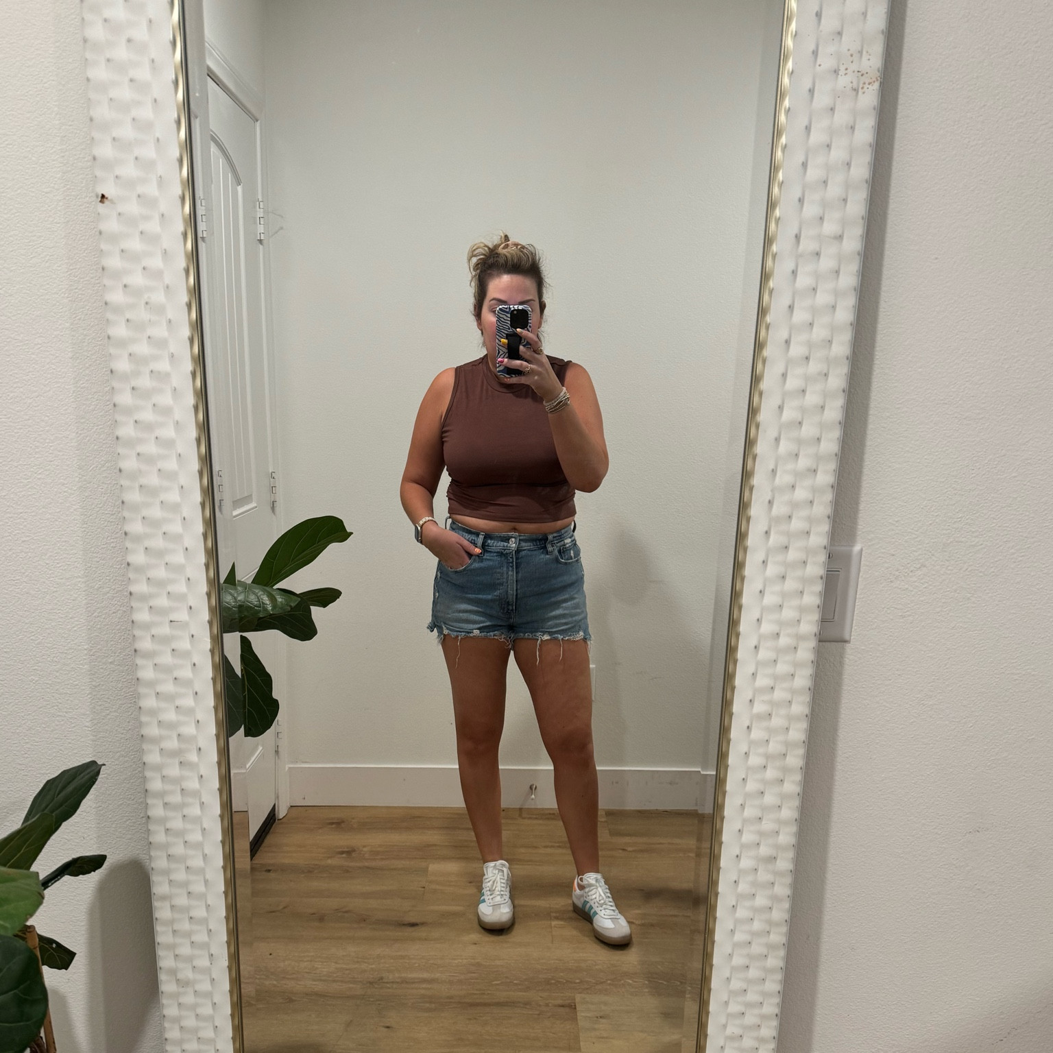 Quick outfit for running errands on my day off! Obsessed with these sambas 😍

#LTKFindsUnder100 #LTKMidsize #LTKStyleTip