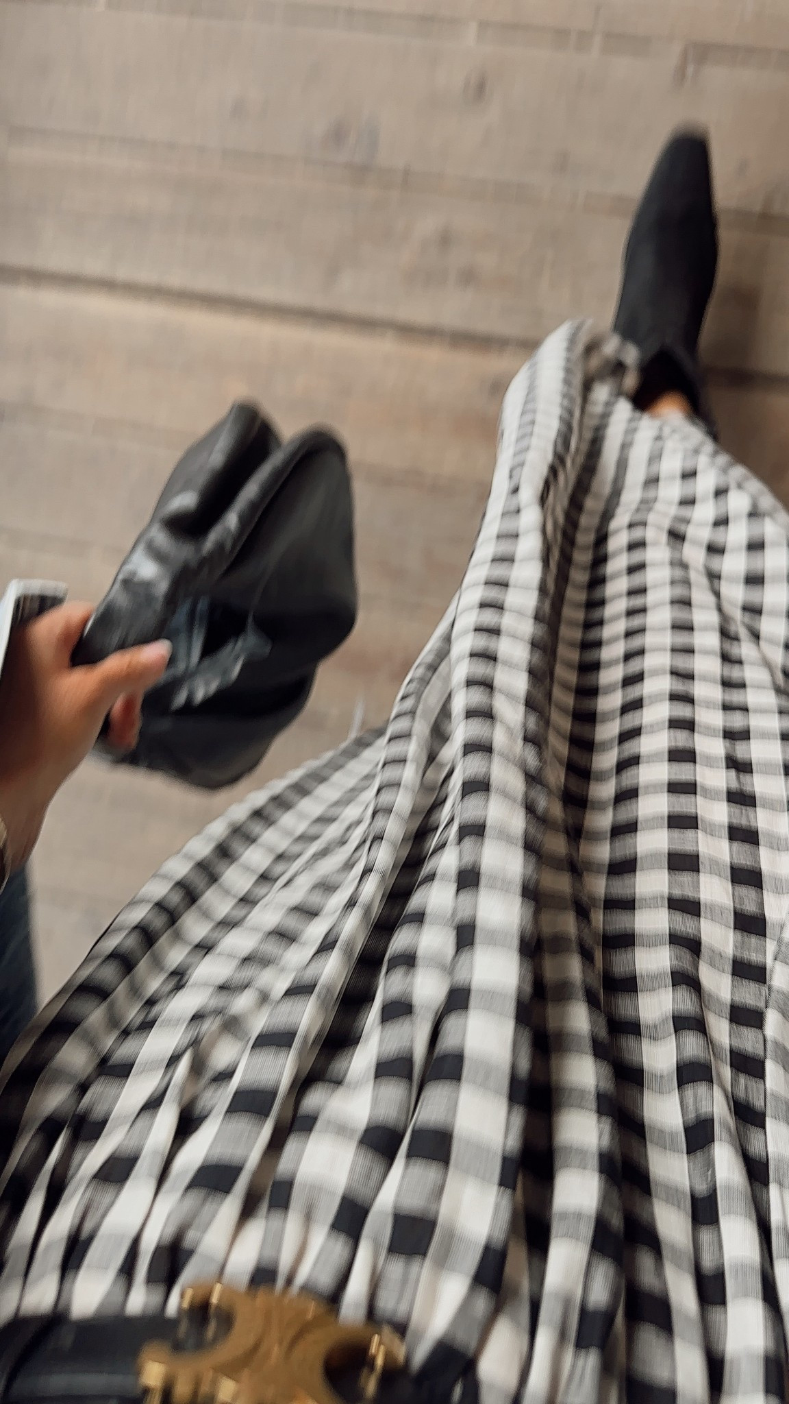 Heading to dinner in Jackson Hole Wyoming. I’m just shy of 5-7” wearing the size XS dress and XS jacket #stylinbyaylin #aylin

#LTKSeasonal #LTKStyleTip #LTKTravel