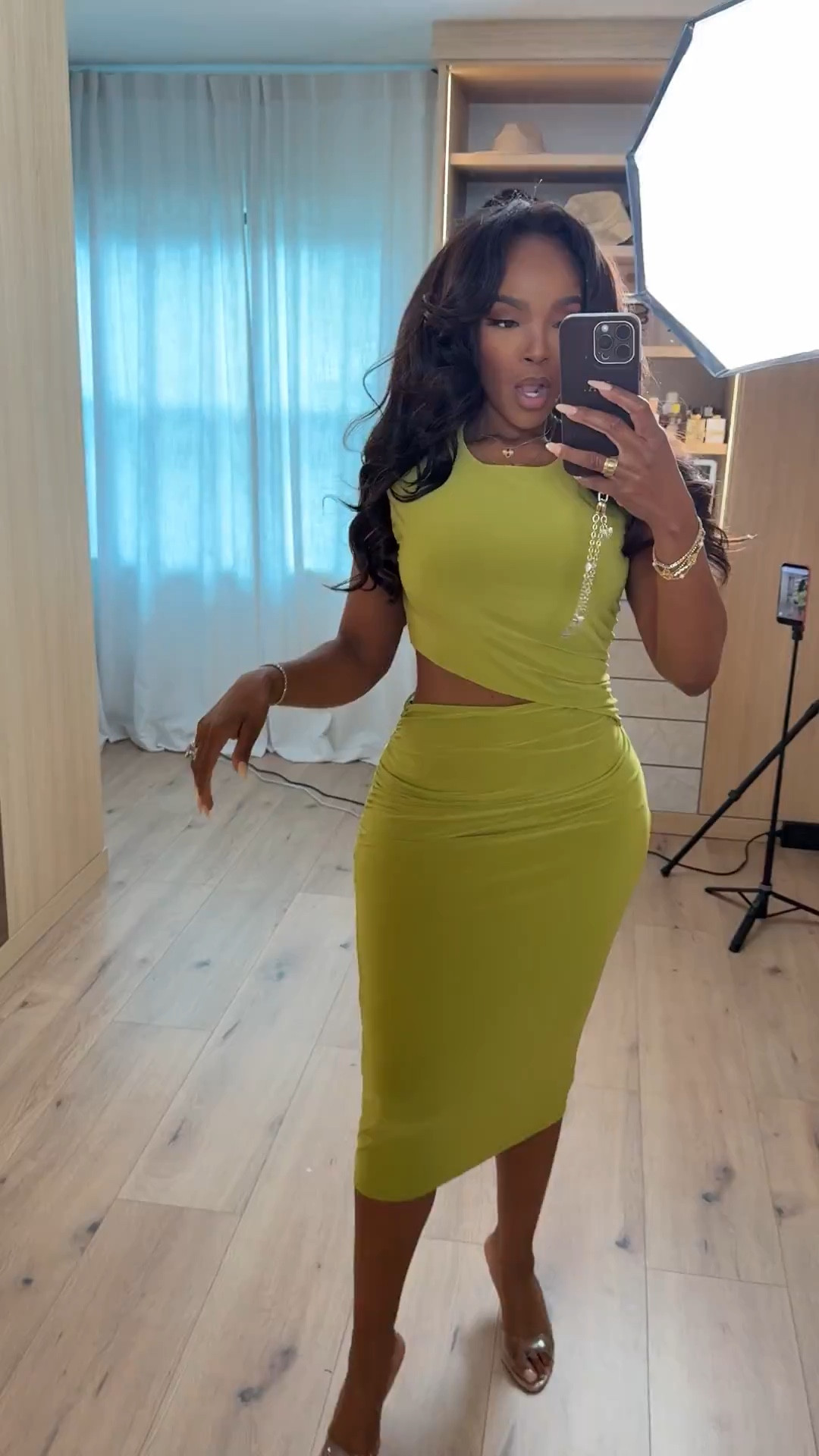 Scroll to shop this bold summer statement 💚

This cutout bodycon midi dress hugs in all the right places with a flattering ruched fit and eye-catching lime green color that instantly elevates your look—perfect for making a statement while still being versatile enough to restyle, making it a great long-term piece with strong cost per wear.

Perfect for date nights, vacation outfits, girls’ night, or summer events.

📏 Measurements: 5’4”, 140 lbs, 34D bust, 27” waist, 40” hips

Follow me on Instagram and YouTube @kirasfashionfinds

  

#LTKootd #LTKPetite #LTKgrwm