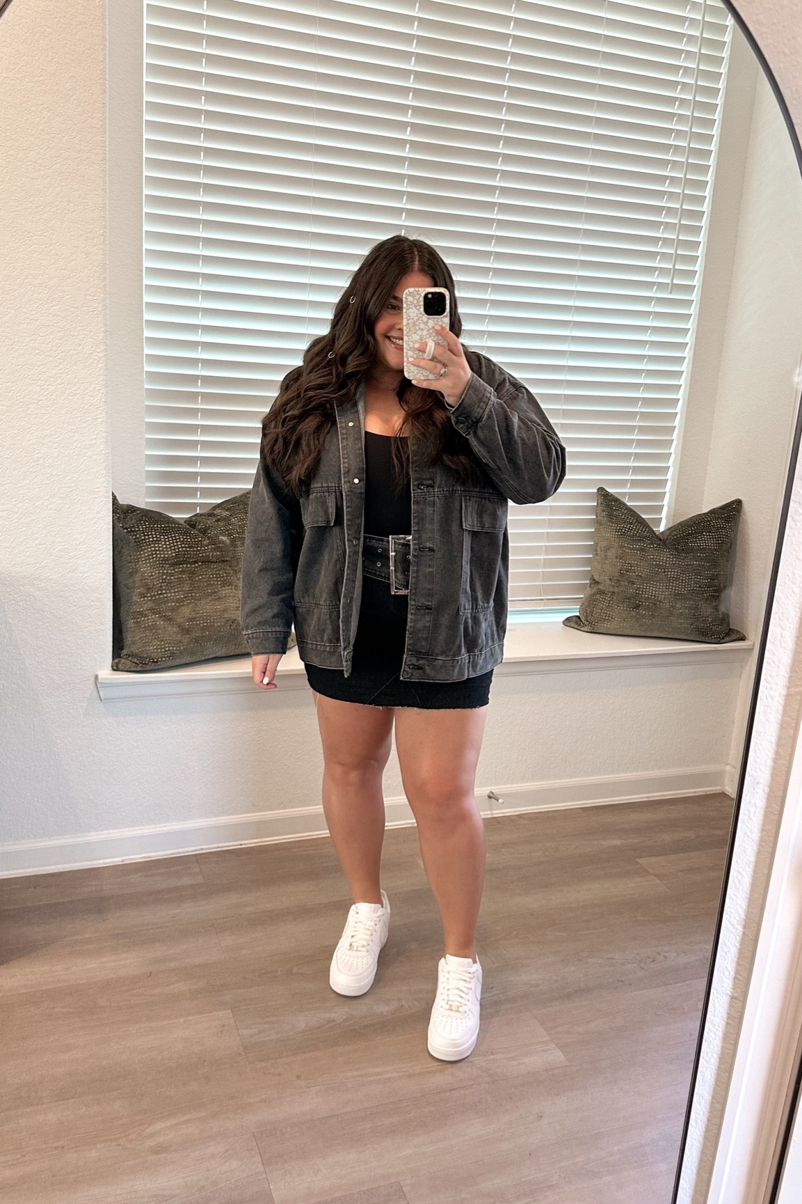 Chris brown concert. Concert outfit. Concert outfit idea. Edgy outfit. Hair jewelry. Black denim 

#LTKSeasonal #LTKFindsUnder100 #LTKStyleTip