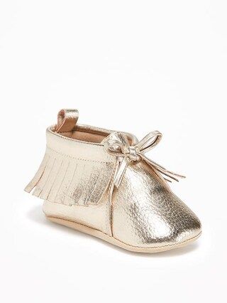 Old Navy Metallic Gold Moccasins For Baby Size 0-3 M - Gold rush | Old Navy US