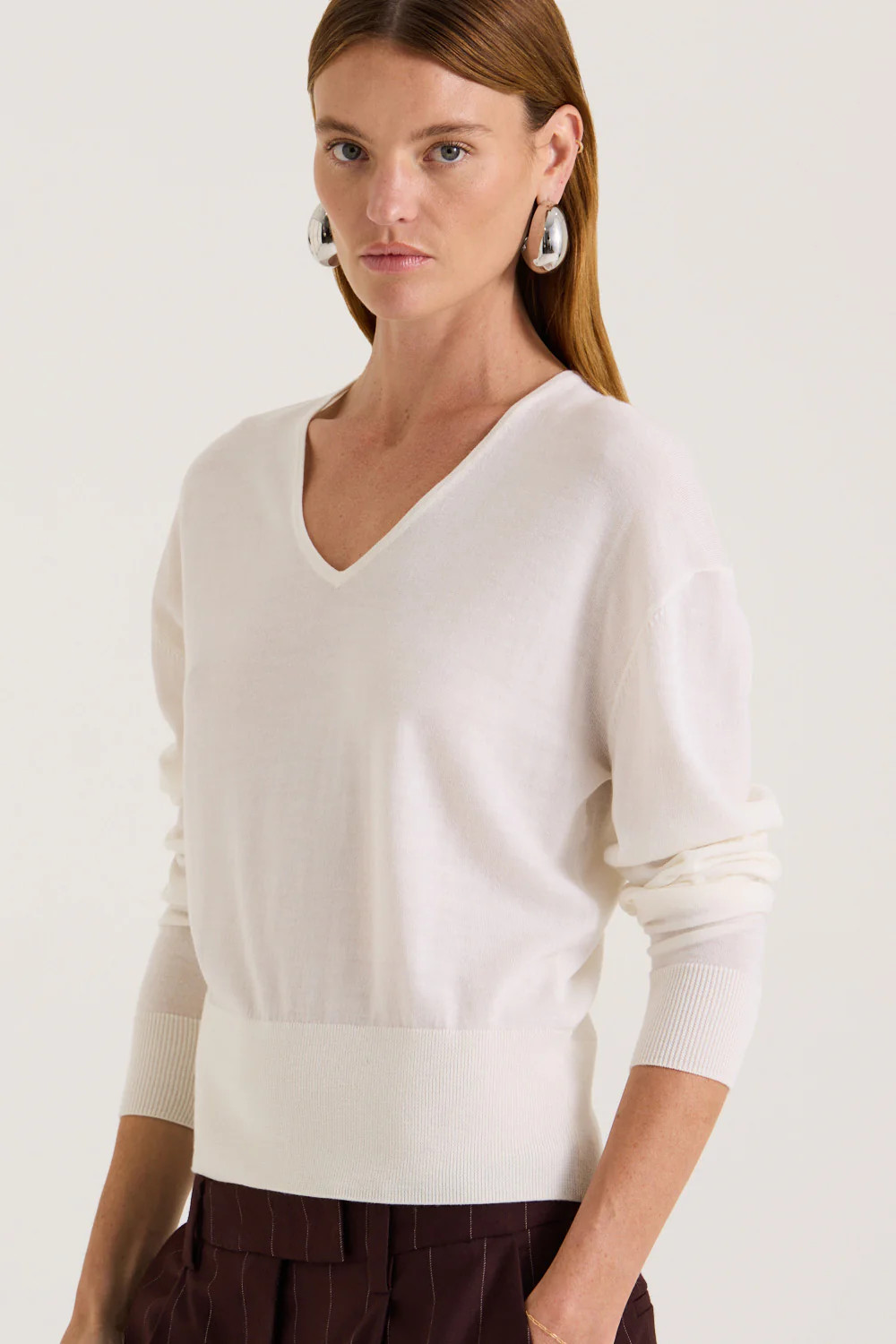 Thea V-Neck Knit | Henne
