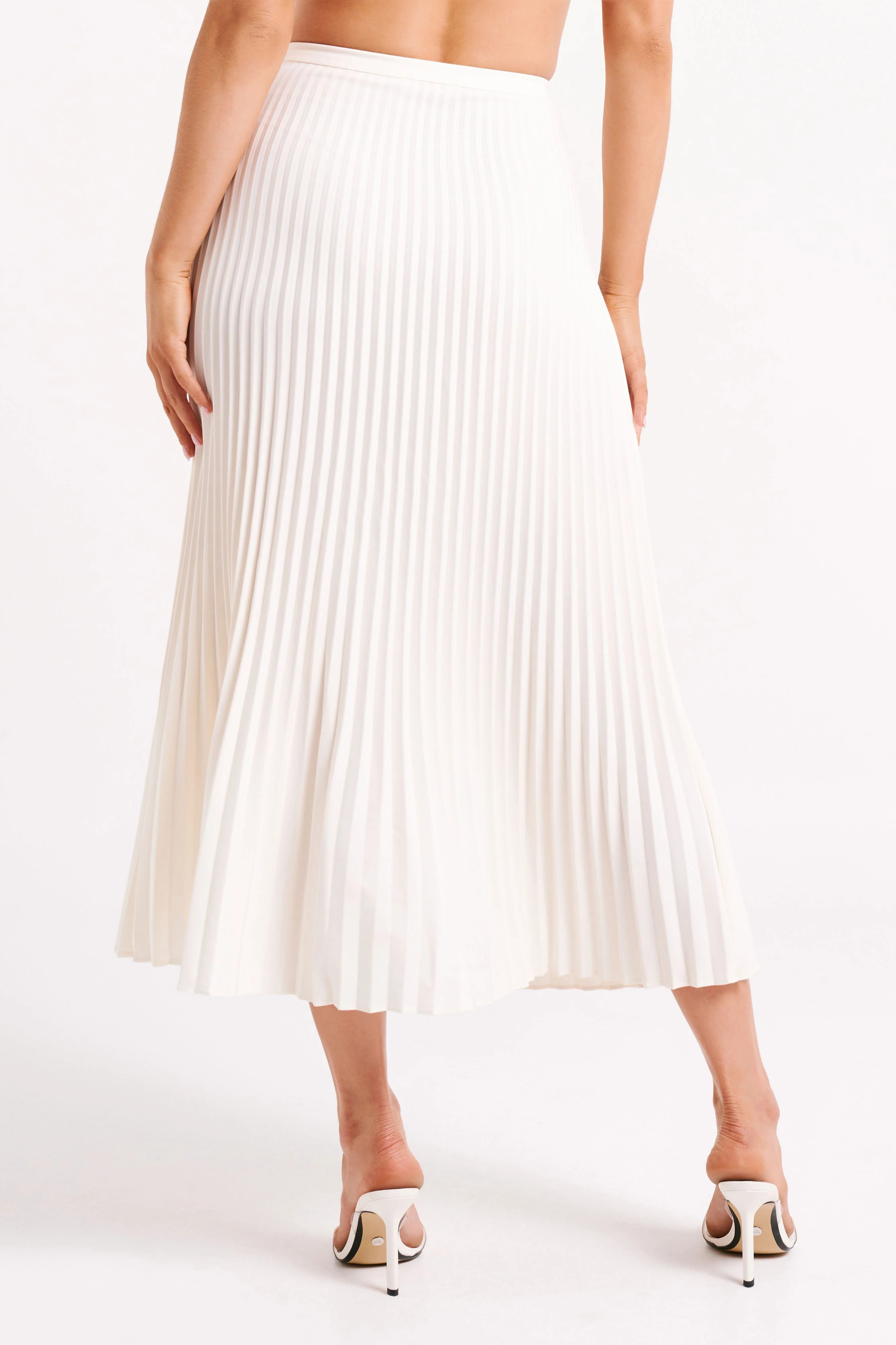 Twyla Pleated Suiting Maxi Skirt - Ivory | MESHKI US