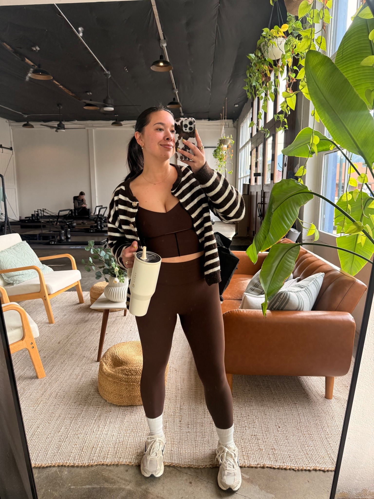 Busy mom 🫱🏼‍🫲🏽 Pilates outfit 

#LTKmomlife #LTKdayinmylife #LTKootd