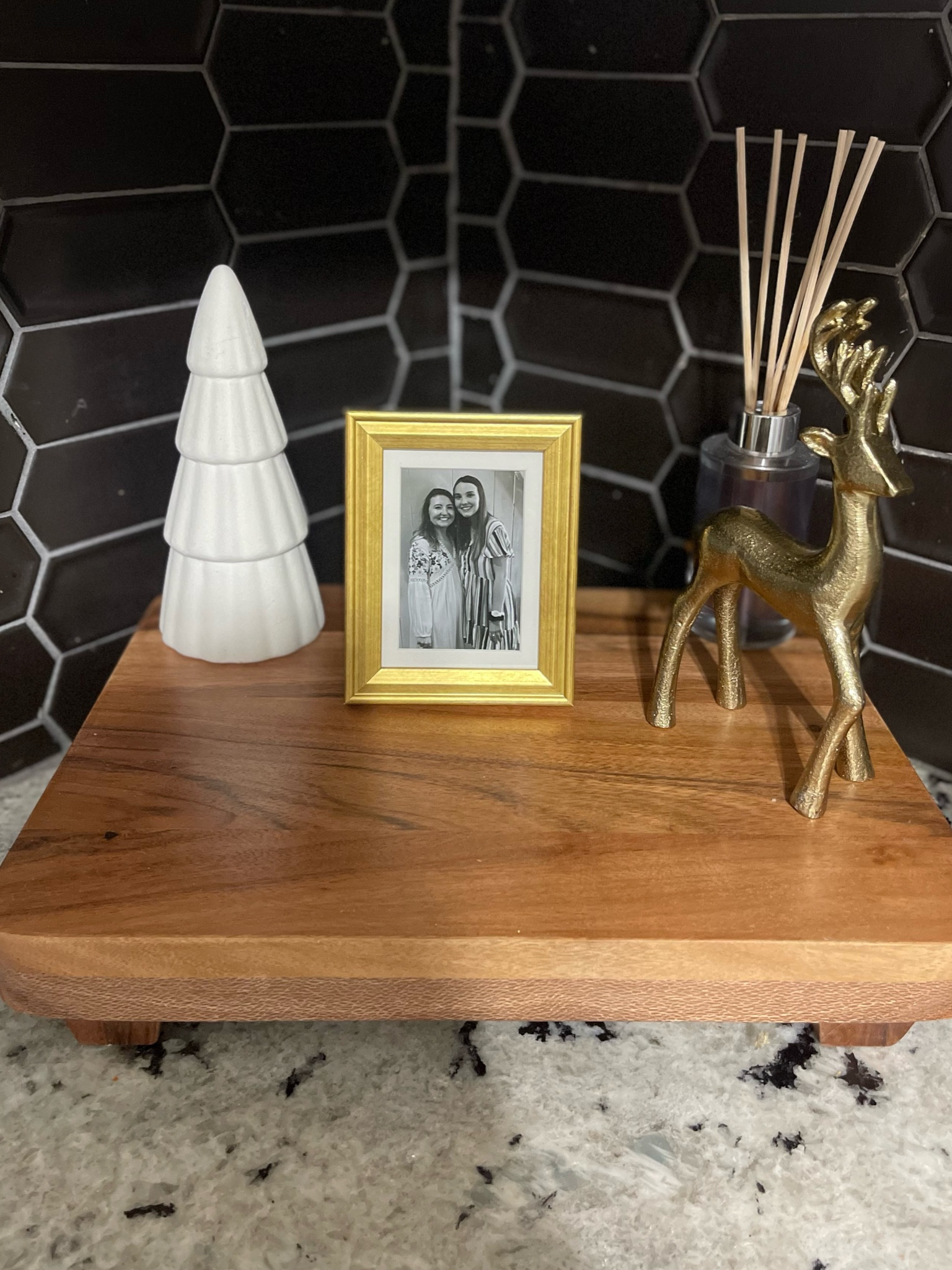 Subtle Christmas Kitchen Corner 

Home | Kitchen | Home Decor | Christmas Decor | Holiday Decor | Family | Neutrals 

#LTKhome #LTKHoliday #LTKSeasonal