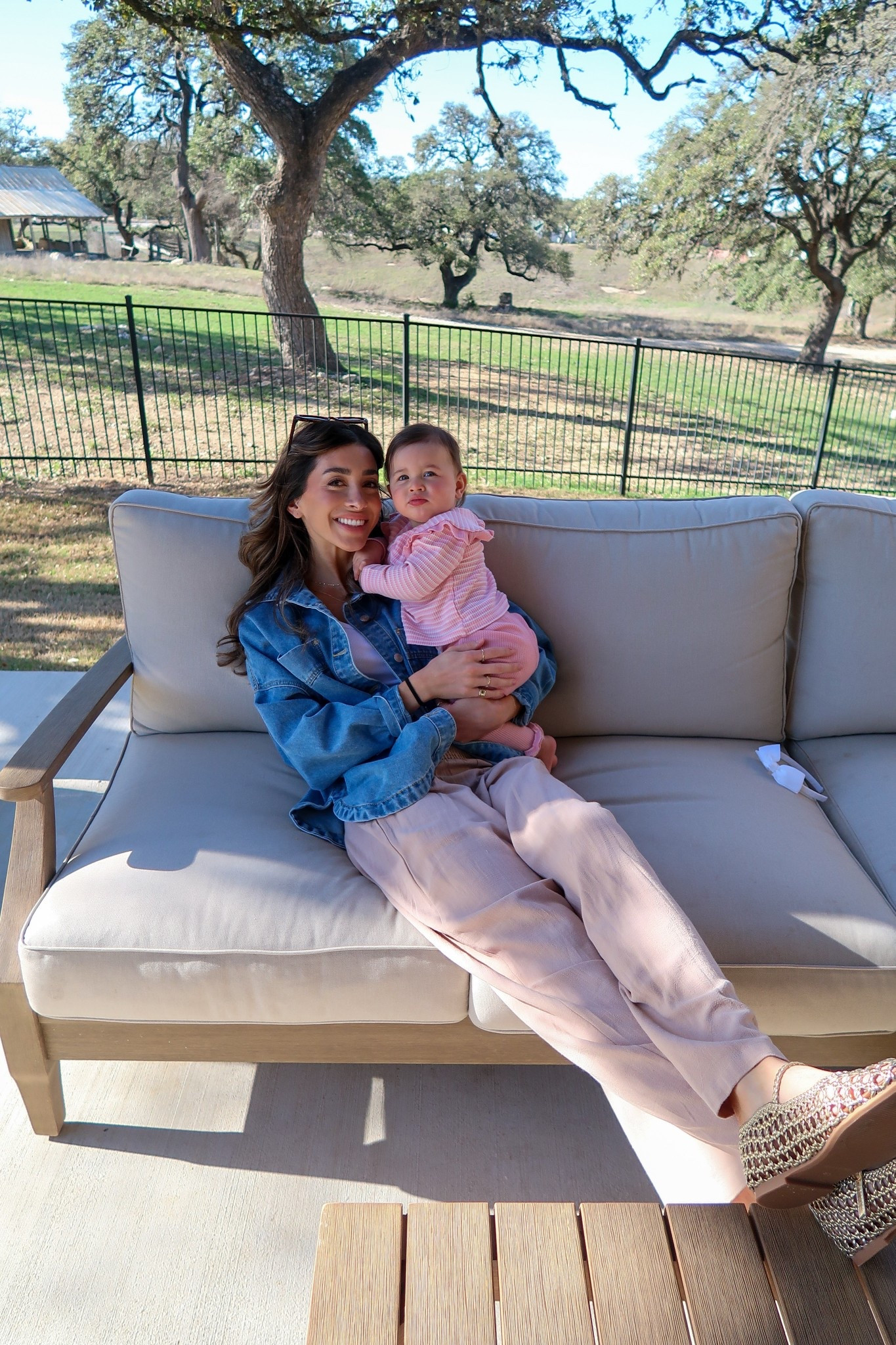 A chill cute outfit for days of momming

#LTKmomlife #LTKgrwm #LTKootd