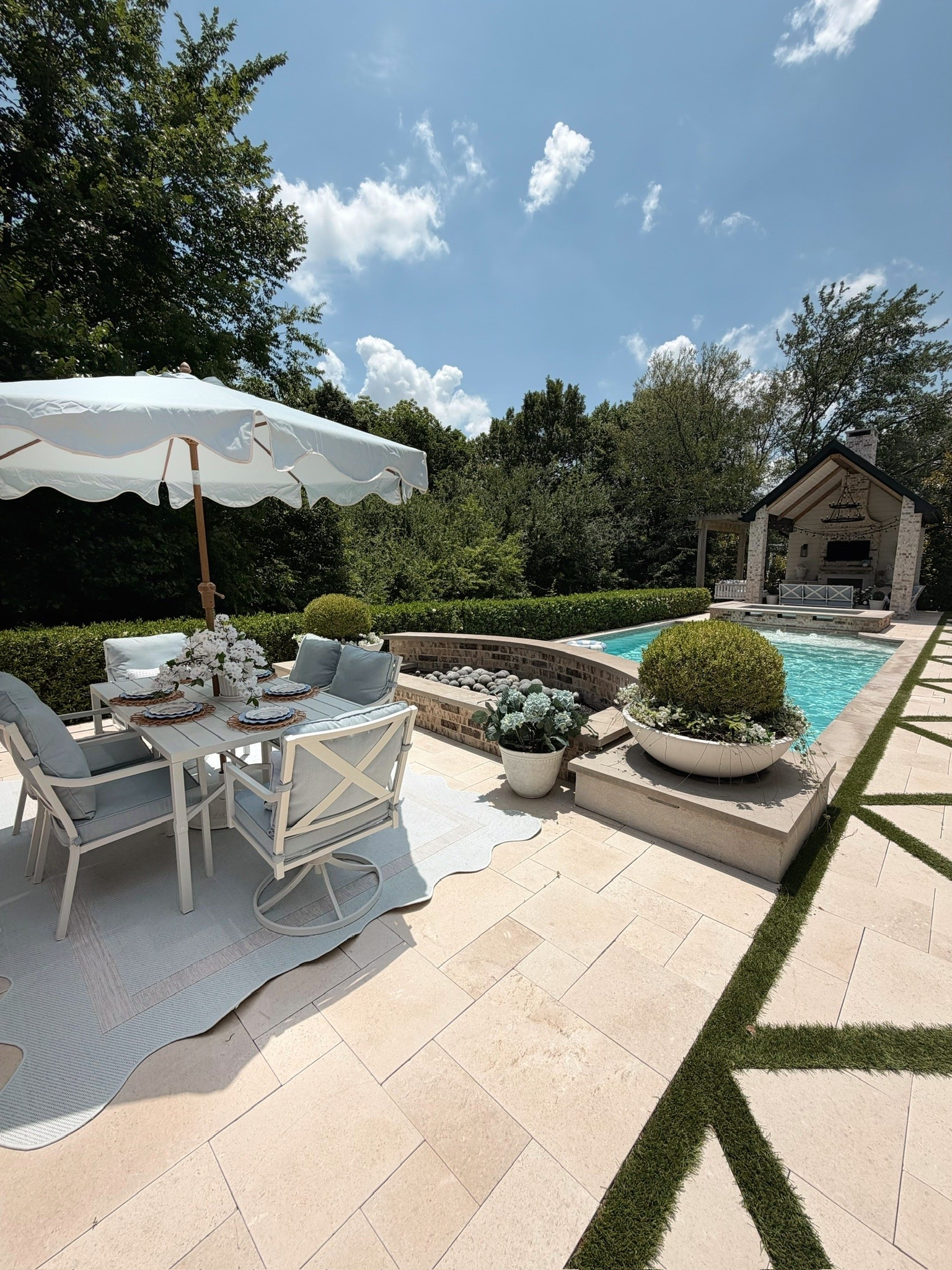 Pool season is in full swing, which means the patio has to be *pristine*

#LTKSeasonal #LTKHome