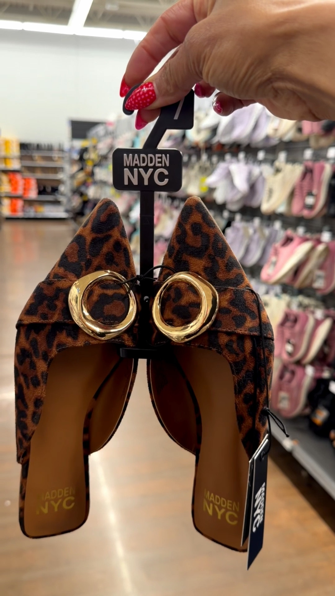 Leopard print is still that girl


#LTKmomlife #LTKOver40 #LTKWorkwear