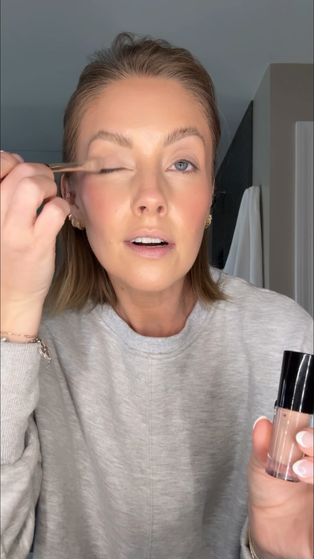 Don’t miss this beauty sale!
Foundation- Vienna 
Concealer- Silk
Eye tint- #18
Powder- Translucent 
Bronzer- Buff dune
Lip liner- Medium
Lipstick- Haze

#LTKOver40 #LTKSaleAlert #LTKBeauty