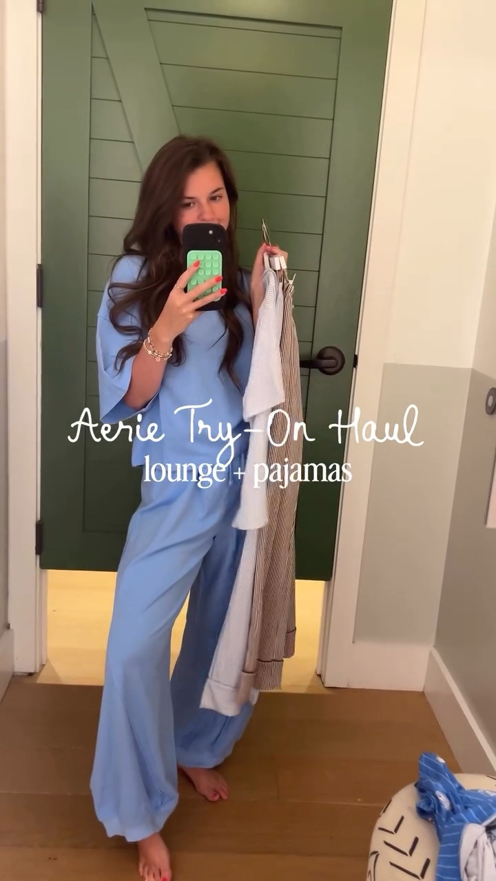 // @aerie lounge sets are always incredible but they really knocked it out of the park with these 🫶🏻☀️ everything linked on my aerie storefront (linked in my bio), LTK and ShopMy ☀️🫶🏻 #aerierealmakers //