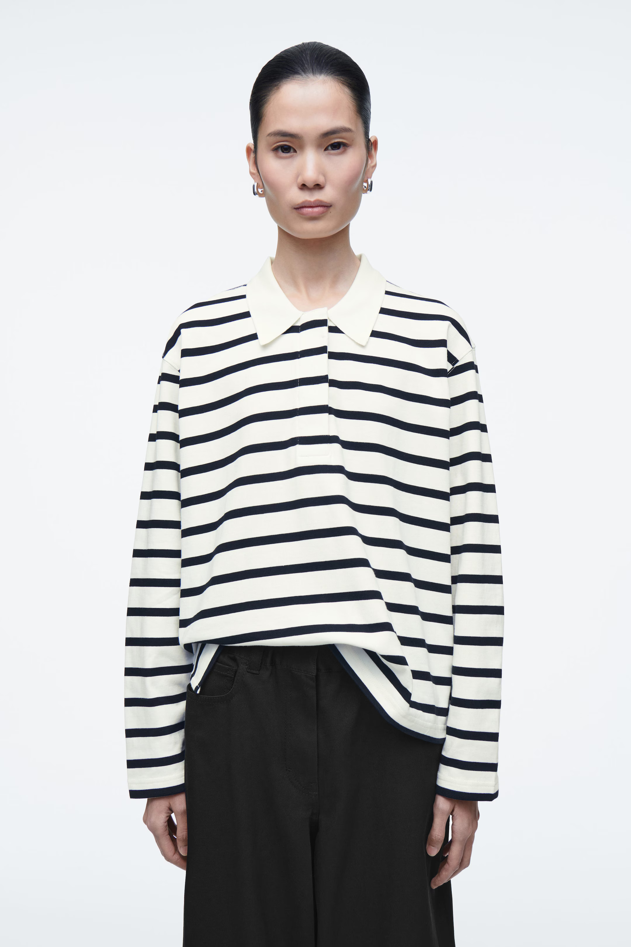 RELAXED STRIPED LONG-SLEEVED POLO SHIRT - WHITE / STRIPED | COS (EU)
