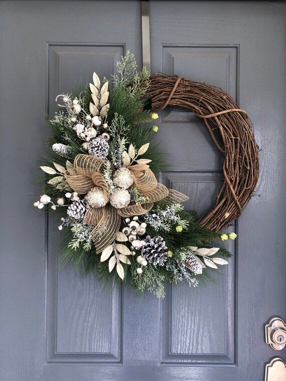 Cream and white Christmas wreath, Winter wreath, holiday wreath | Etsy (US)