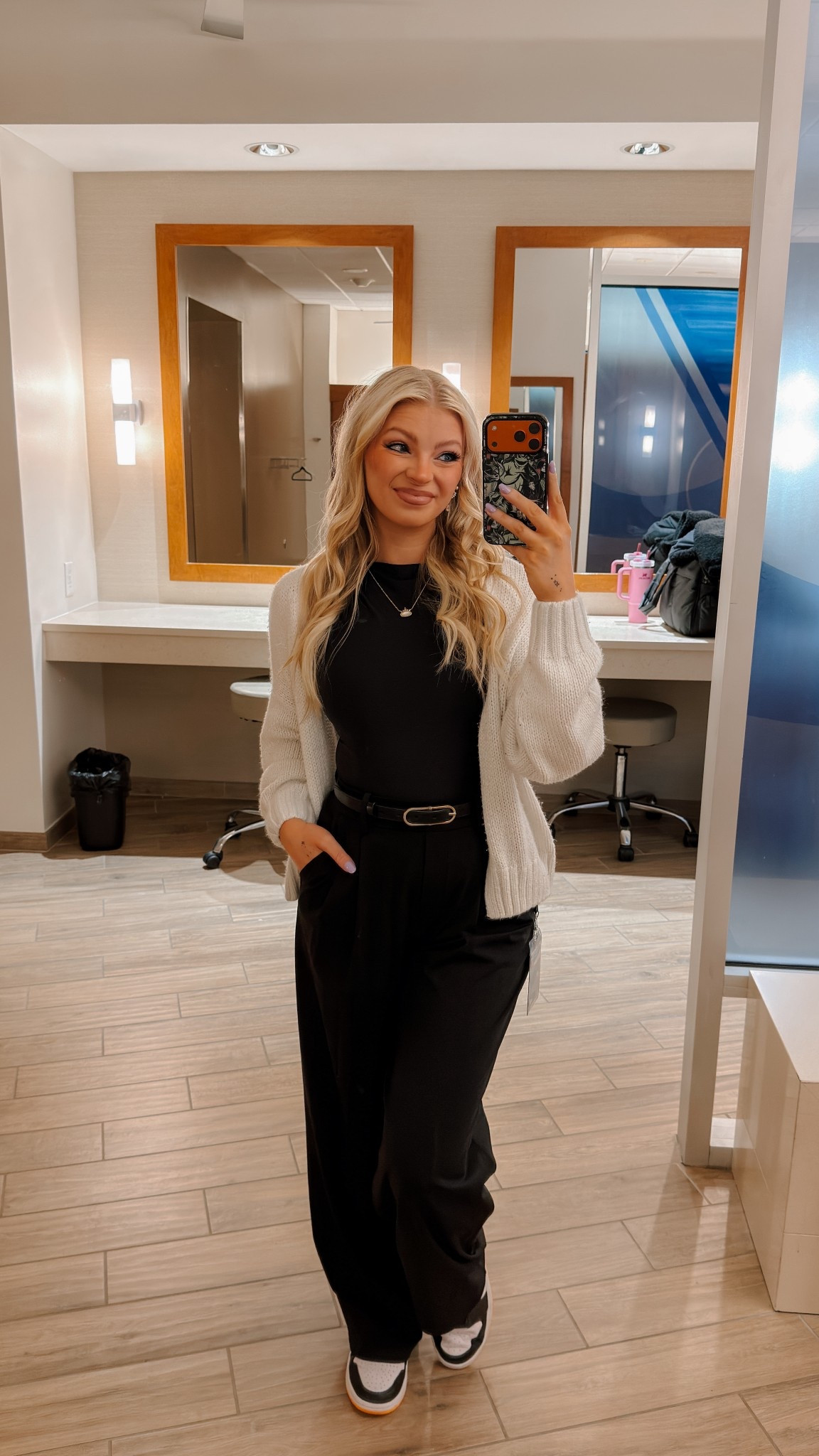 Business casual office outfit 

#LTKootd #LTKWorkwear #LTKdayinmylife