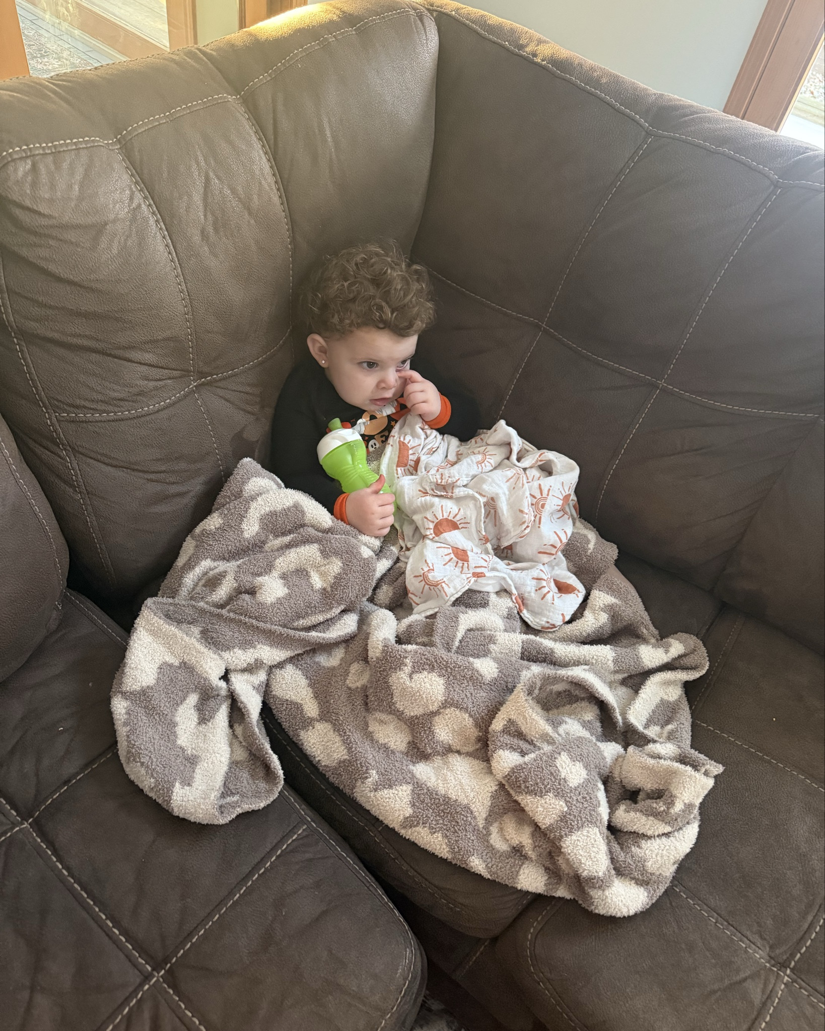 As you can tell, this is our go to blanket in this house. 

I’m all about quality for less, and that’s what you get with this blanket. 

It’s the first one we grab because it’s SO soft and warm, AND it washes well! 🤎

#LTKSeasonal #LTKGiftGuide #LTKselfcare