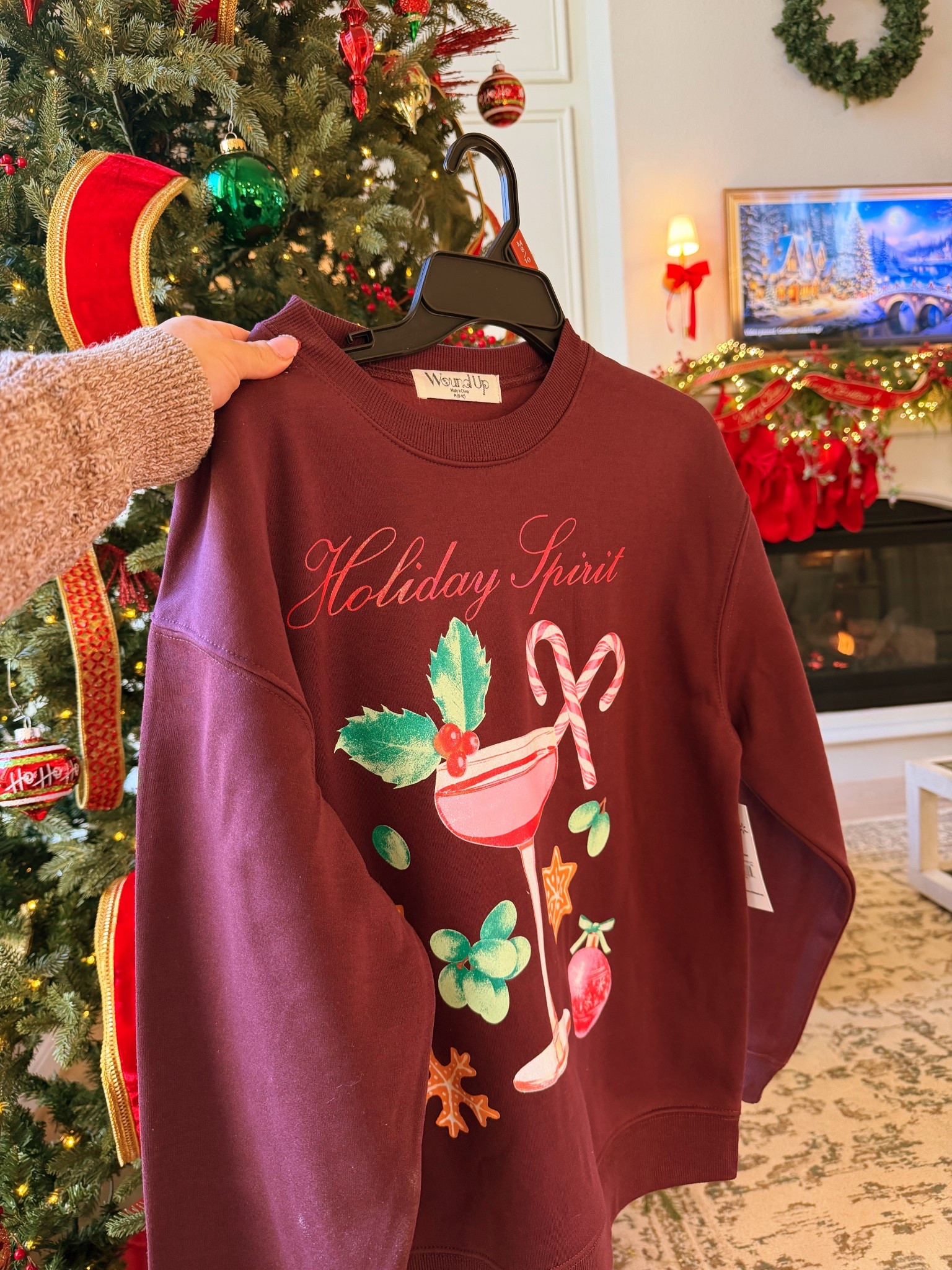 So cute & so soft! Loving @walmartfashion affordable holiday clothes 


I snagged a medium it feels so soft 

#walmartfashion #walmart @walmart