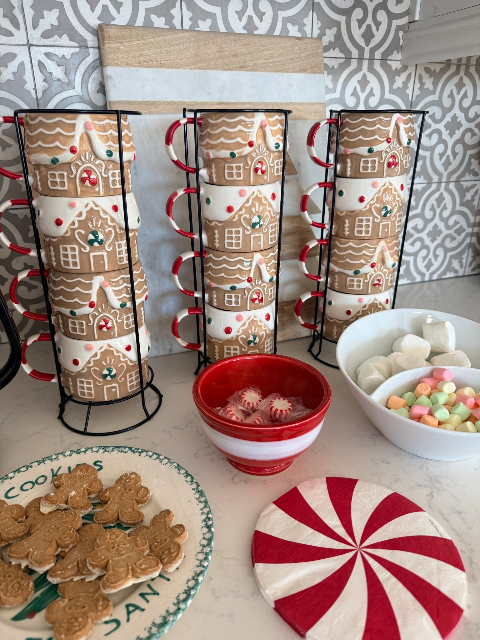 Gingerbread house mug stacker set 

#LTKSeasonal #LTKHoliday #LTKfoodie