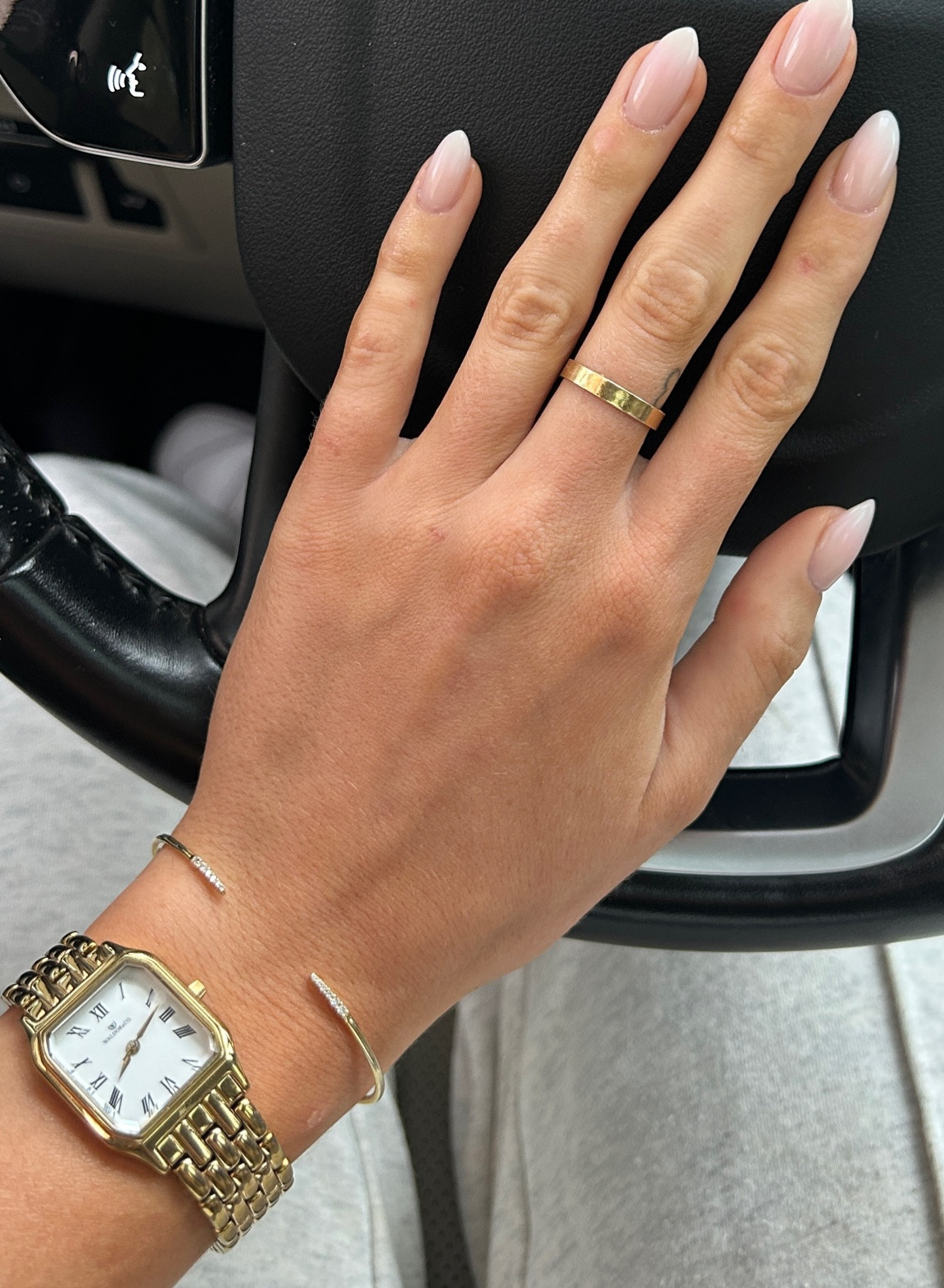 got a few questions on the bracelet so here’s the link! ring is from simple & dainty!