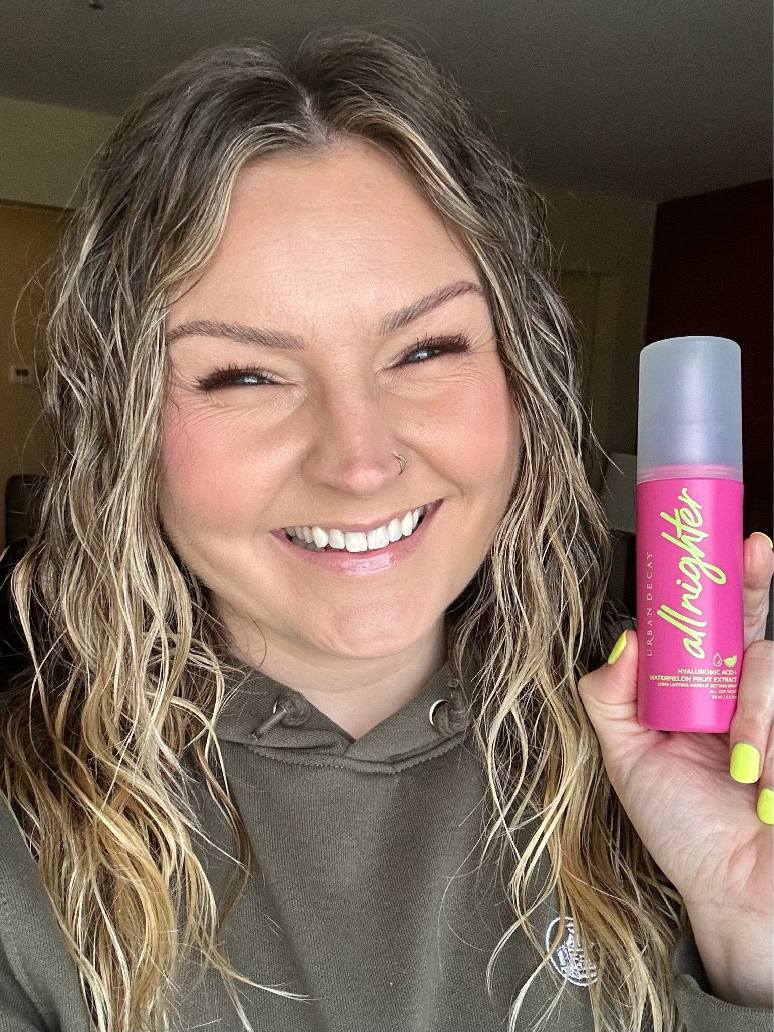 A fantastic setting spray that smells great, makes my skin glow, and helps my makeup last all day long!

#LTKFindsUnder50 #LTKSeasonal #LTKBeauty
