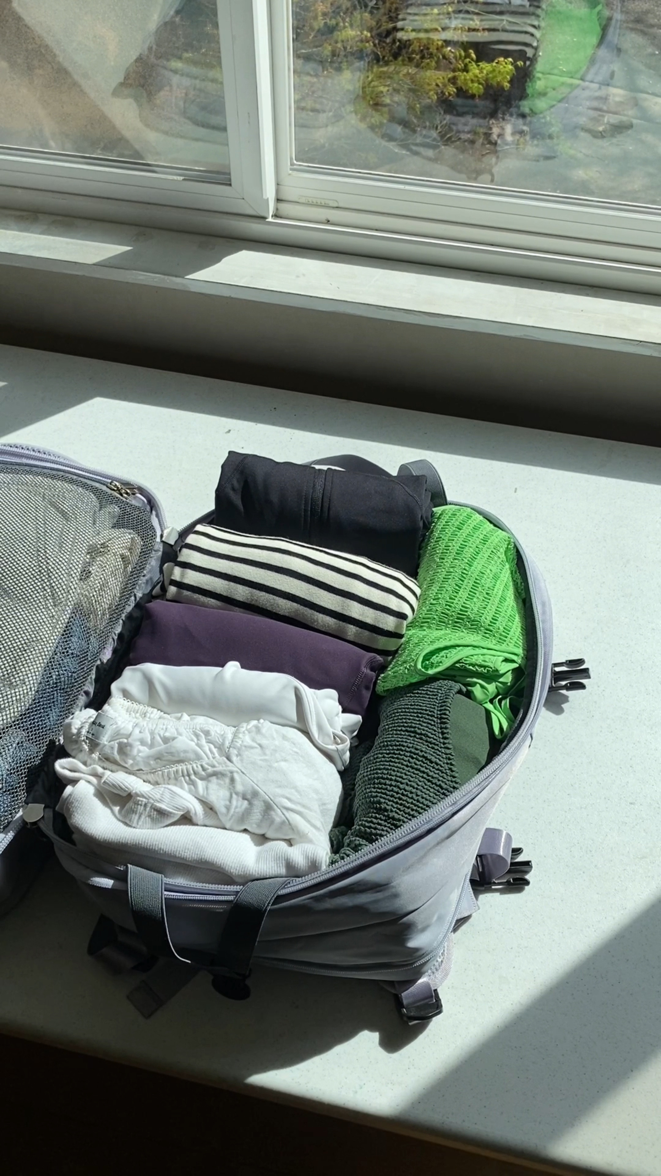 packing my weekender bag 

#LTKtravel #LTKshoecrush #LTKVideo