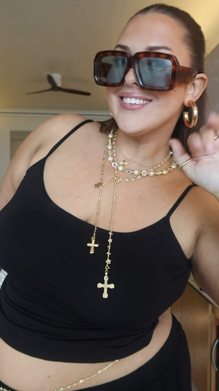 Built in bra cami !!!
3x pants
2x top 

Summer outfit, vacation outfit, linen pants, plus size, beach outfit

#LTKSeasonal #LTKPlusSize #LTKStyleTip