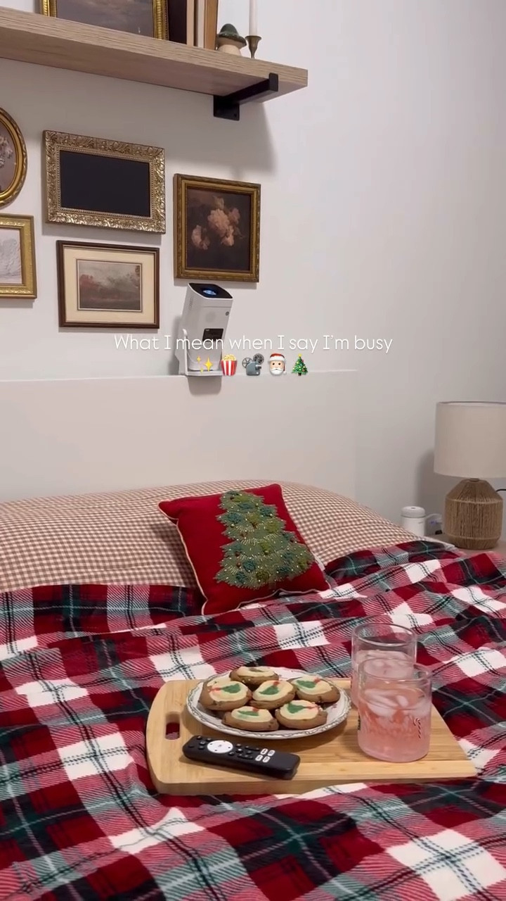 Christmas movie nights are about to be so cozy ✨🎄📽️🍿this projector is such a vibeeee 🤌🏼

Comment MOVIE for the link✨

#movienightathome #cozynights #cozyliving #christmasmovies #christmastime #holidayseason #cozyaesthetic #homefinds #homegadgets #amazonfinds #amazonhome #holidayhome #elf #projector #cozytime #giftideas