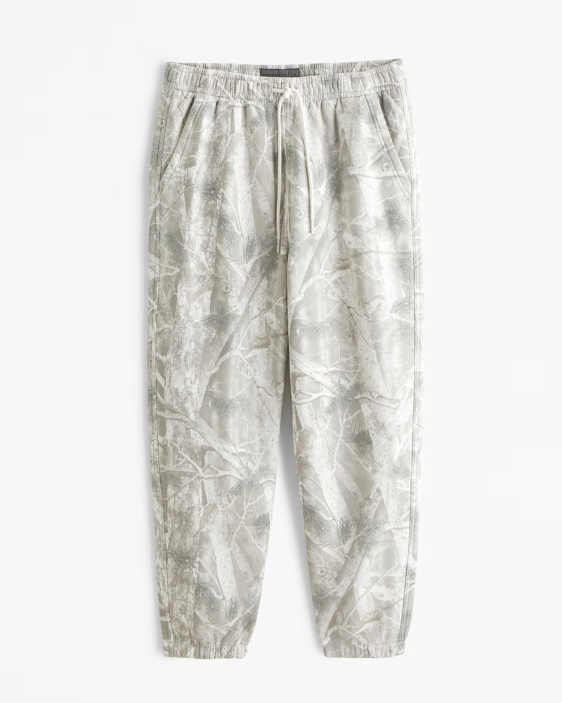 Abercrombie & Fitch Men's Essential Cinched Sweatpant in Light Gray Camo - Size L SHORT | Abercrombie & Fitch (US)