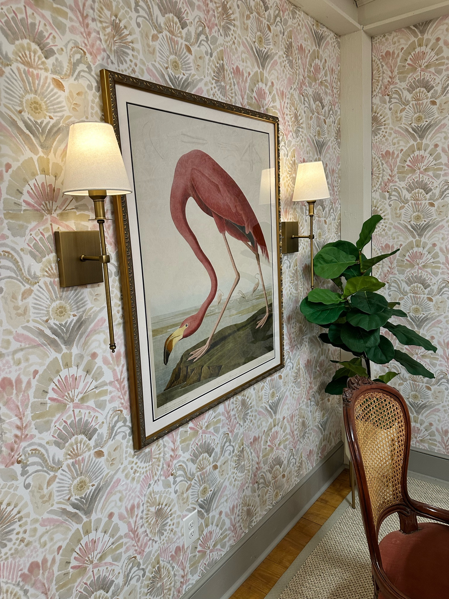 The best rechargeable lightbulbs! All items linked. 🩷💡