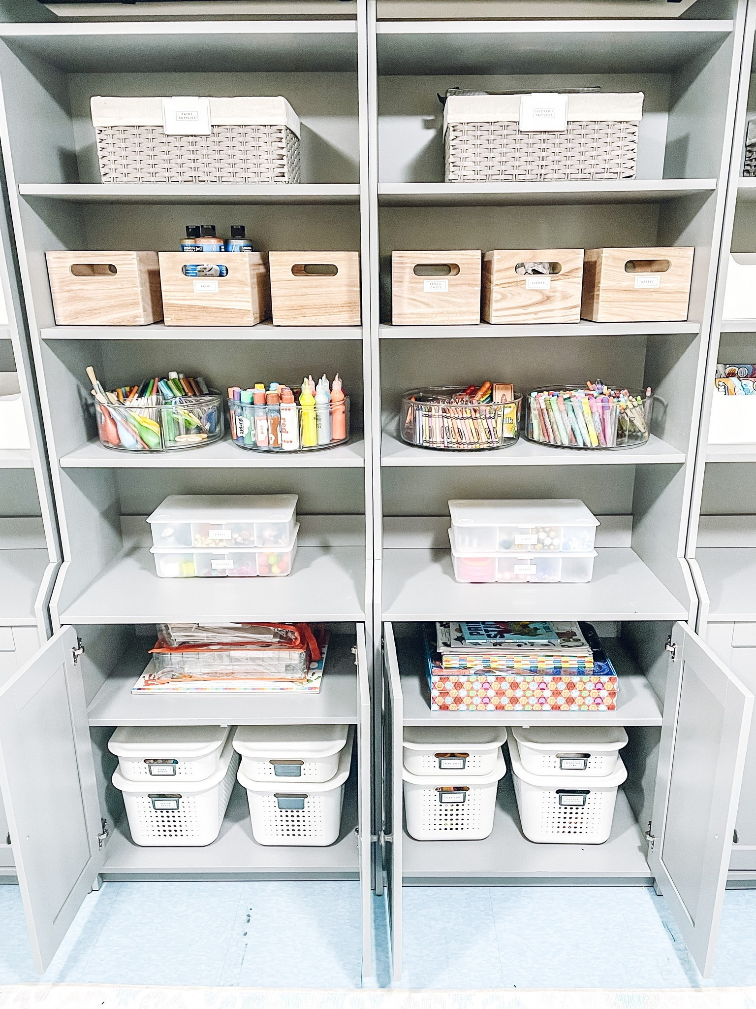 Arts + Crafts Organization ✨