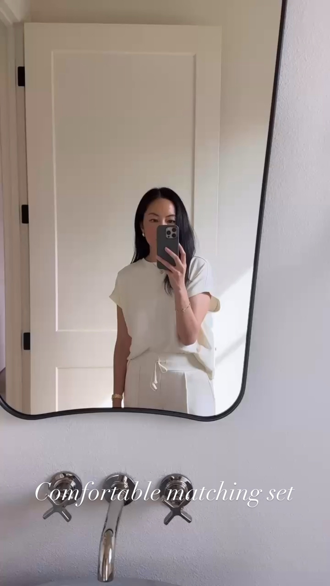 This Airknit matching set is so perfect for summer travel. 

#classicstyle
#whitepants
#sweatpants
#matchingset
#whitetop

#LTKootd #LTKgrwm #LTKSeasonal