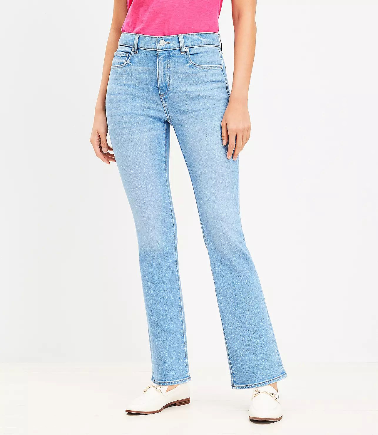 Mid Rise Boot Jeans in Light Wash | LOFT