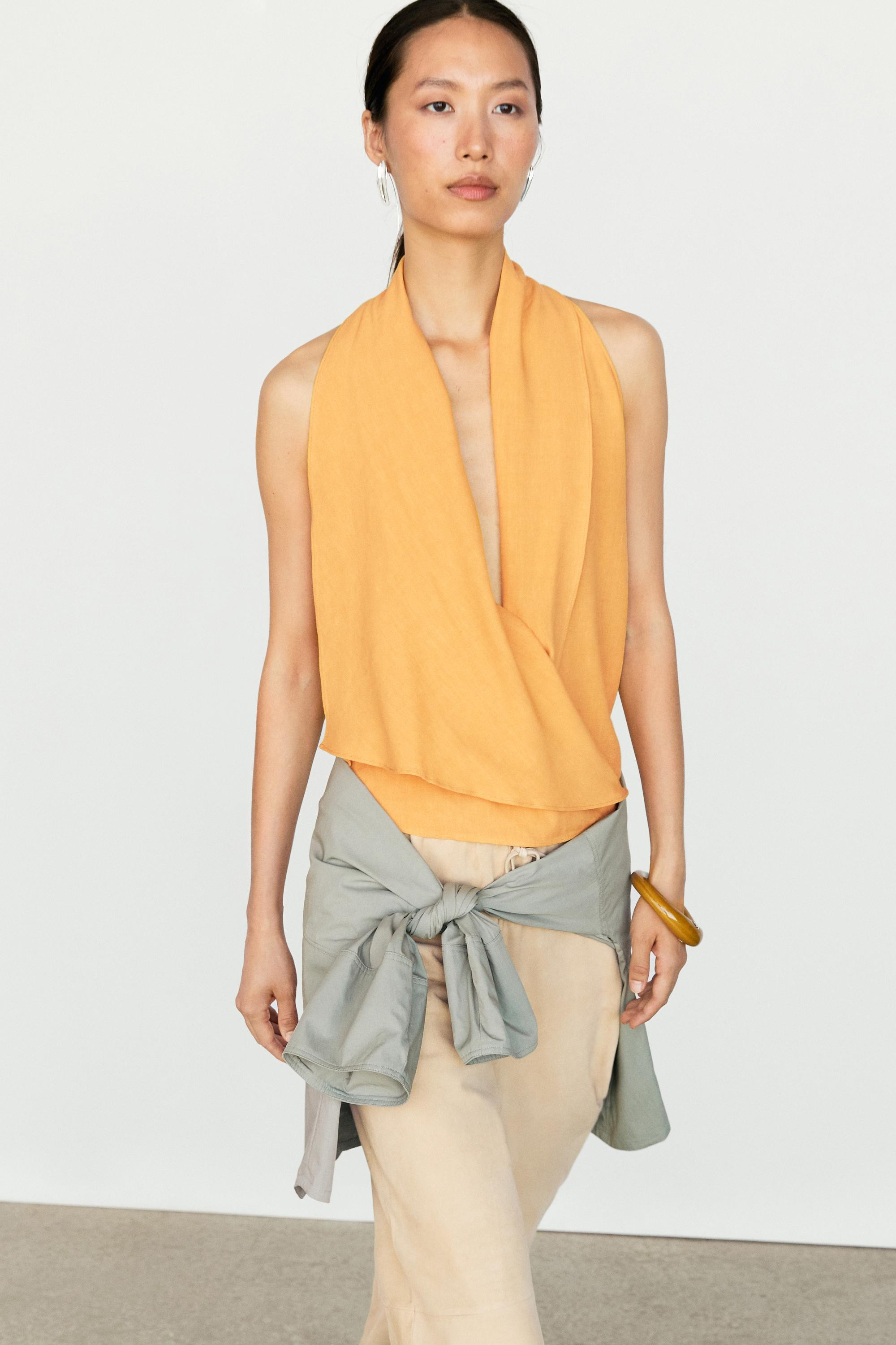 Flowing halter top with ruffle detail | Massimo Dutti US