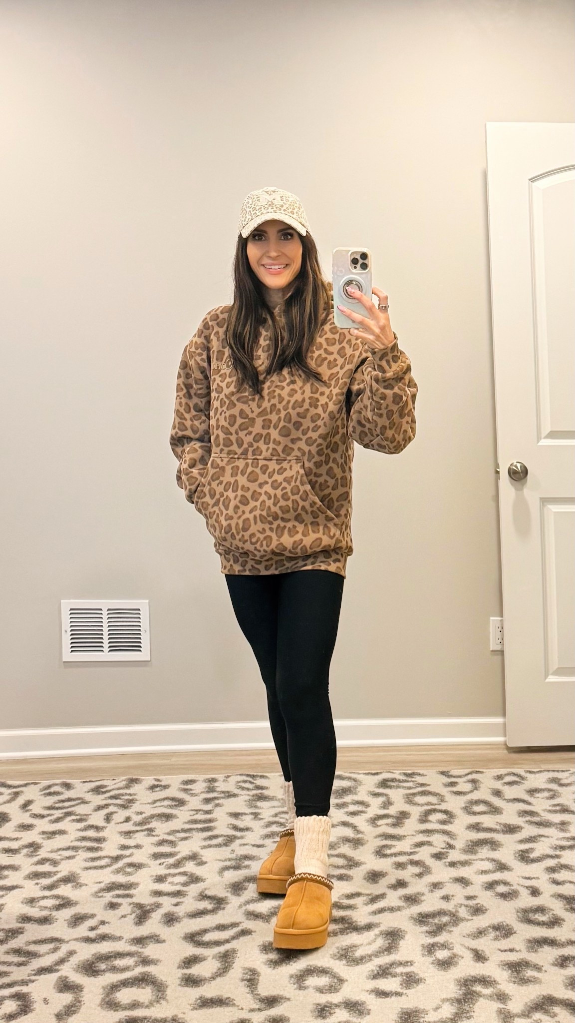 When I know I have a stressful day ahead, comfort is non-negotiable 🤎

I always reach for my Comfrt sweatshirt because it genuinely feels like a warm hug. Soft, oversized, zero fuss, and just easy cozy. 

(Olaf not included ☃️🙃) 

#LTKOver40 #LTKootd #LTKmomlife