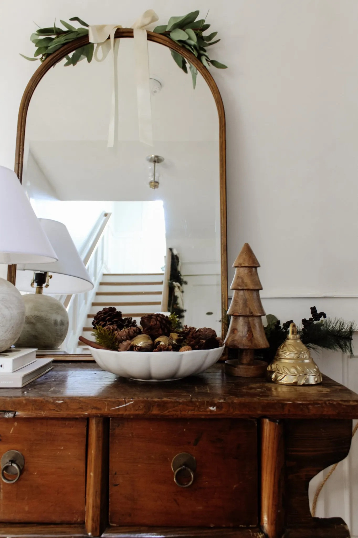 Sunday snaps ✨ In case you missed it, this week I shared:
-Beautiful holiday pieces for any gathering from @mackenziechilds , take 20% off with MEG20
-A photo tour of my Holiday Home, with all items linked for you to easily shop and inspire your home with!
-A few items I’m loving at the moment, including my new flush mount light that is just $100!
-All of the Cyber Week sales in one place, check them out via the link in bio!
•
•
•

Fireplace mantel garland, Christmas garland, affordable holiday home decor, Michael’s garland, stocking decor, holiday home tour, neutral Christmas, simple Christmas decor, brass decor, holiday home inspo, candle holder, mirror, brass decor, nutcracker, hanging bells, holiday console table, holiday entry table, holiday sitting room, Christmas entry table, Christmas console table, greenery, Christmas mirror, wood tree decor

#LTKGiftGuide #LTKHoliday #LTKsalealert