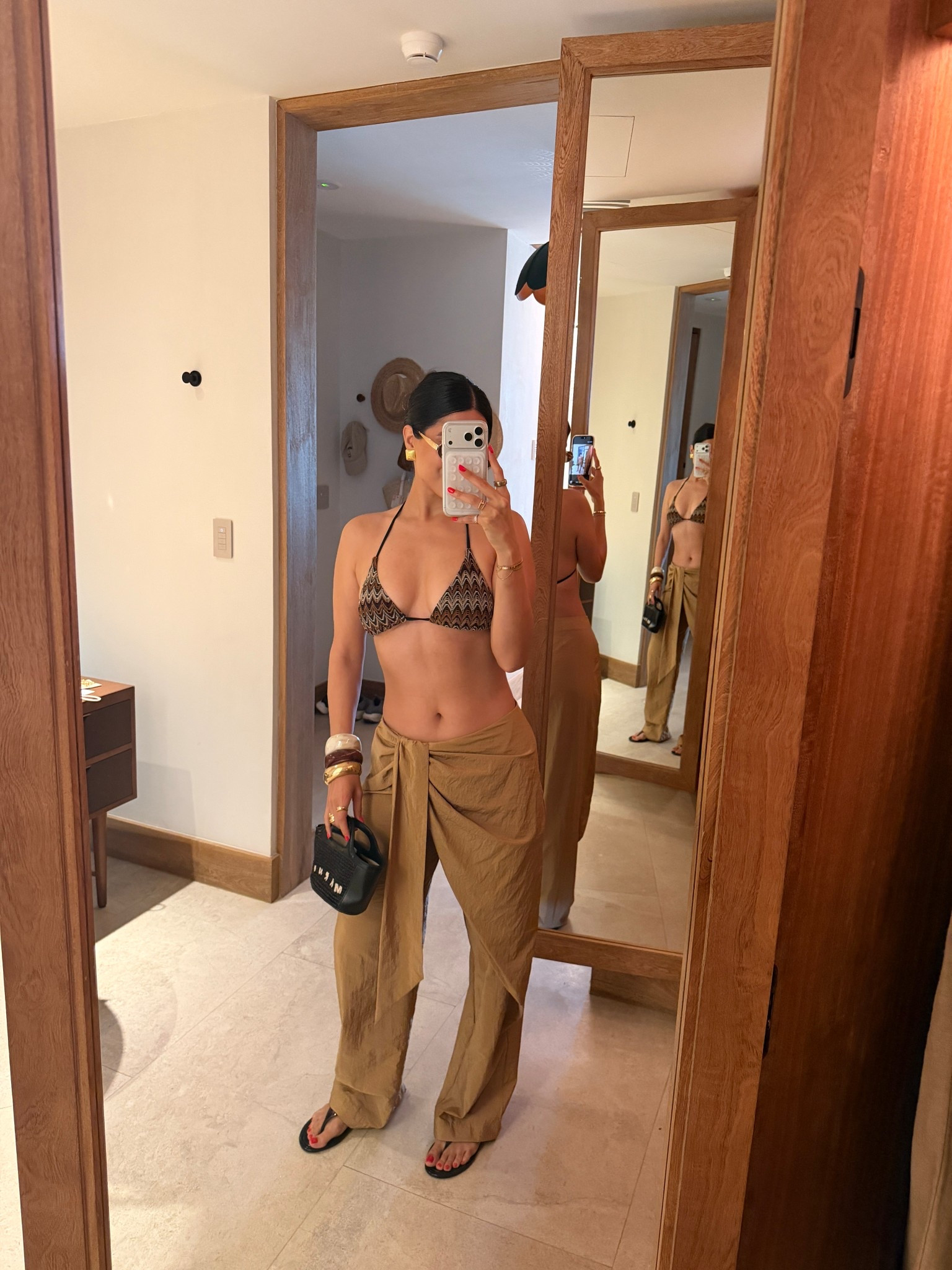 Cabo ootd! 
medium in pants 

#LTKSwim #LTKootd #LTKTravel