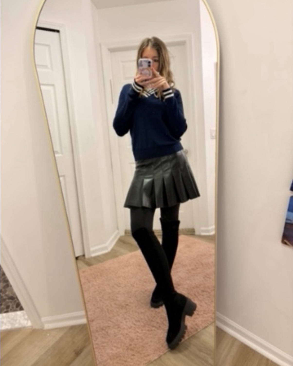 Shop the look 🤍 skirts, denim & leather on repeat

@Alice + Olivia #ad #sponsored


#LTKootd #LTKdayinmylife #LTKselfcare