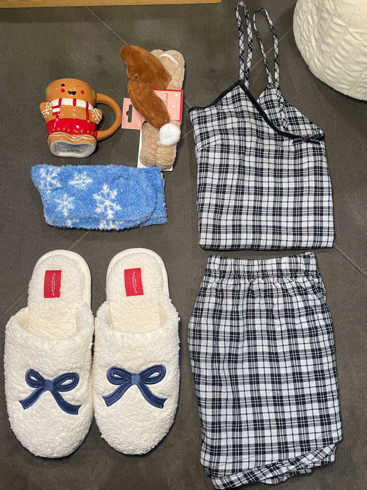 Burr basket Essentials 

#LTKGiftGuide #LTKHoliday #LTKCyberWeek