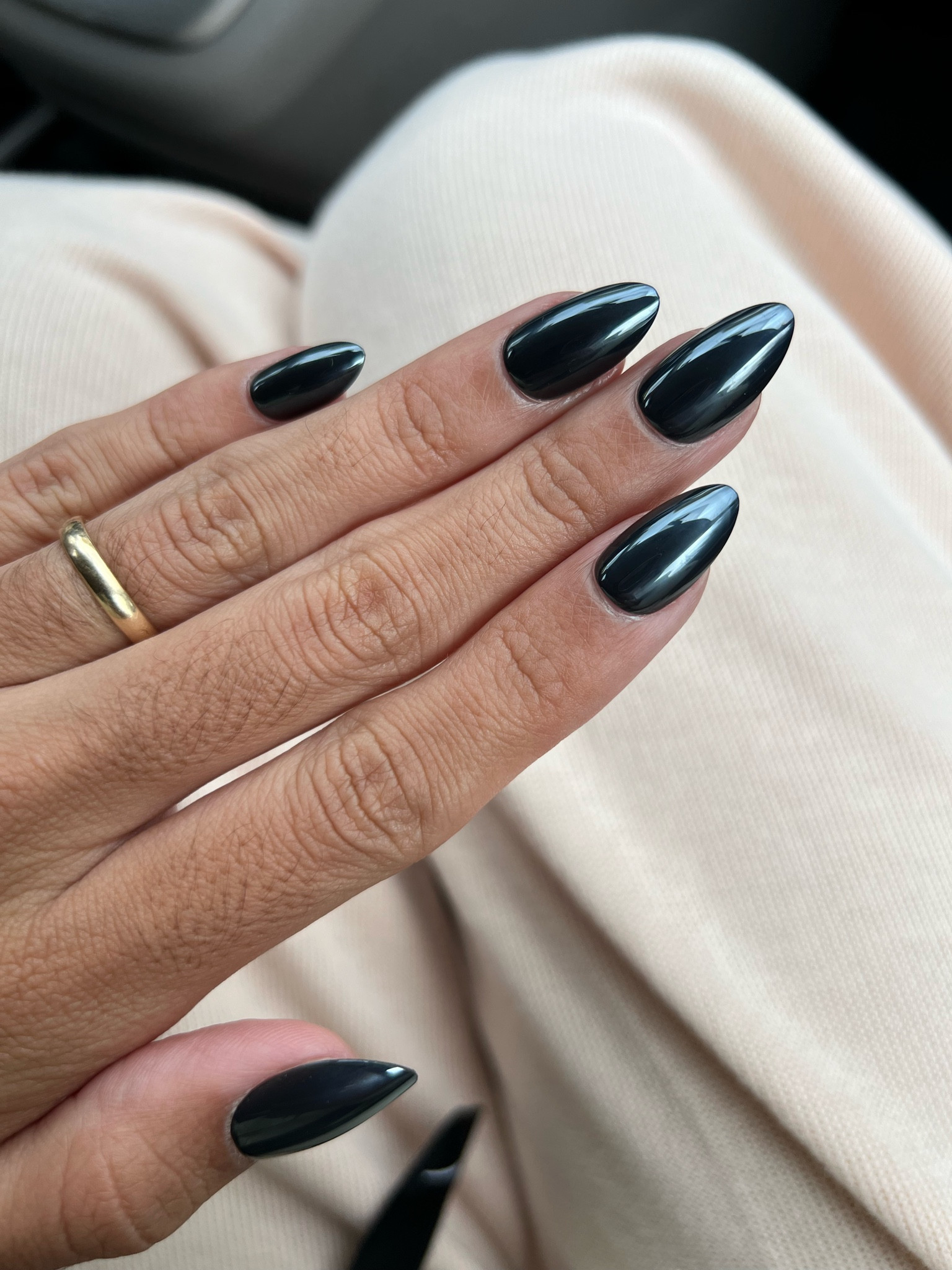 the most perfect october manicure ever X manimuse #pressons

#LTKGiftGuide #LTKBeauty #LTKHalloween