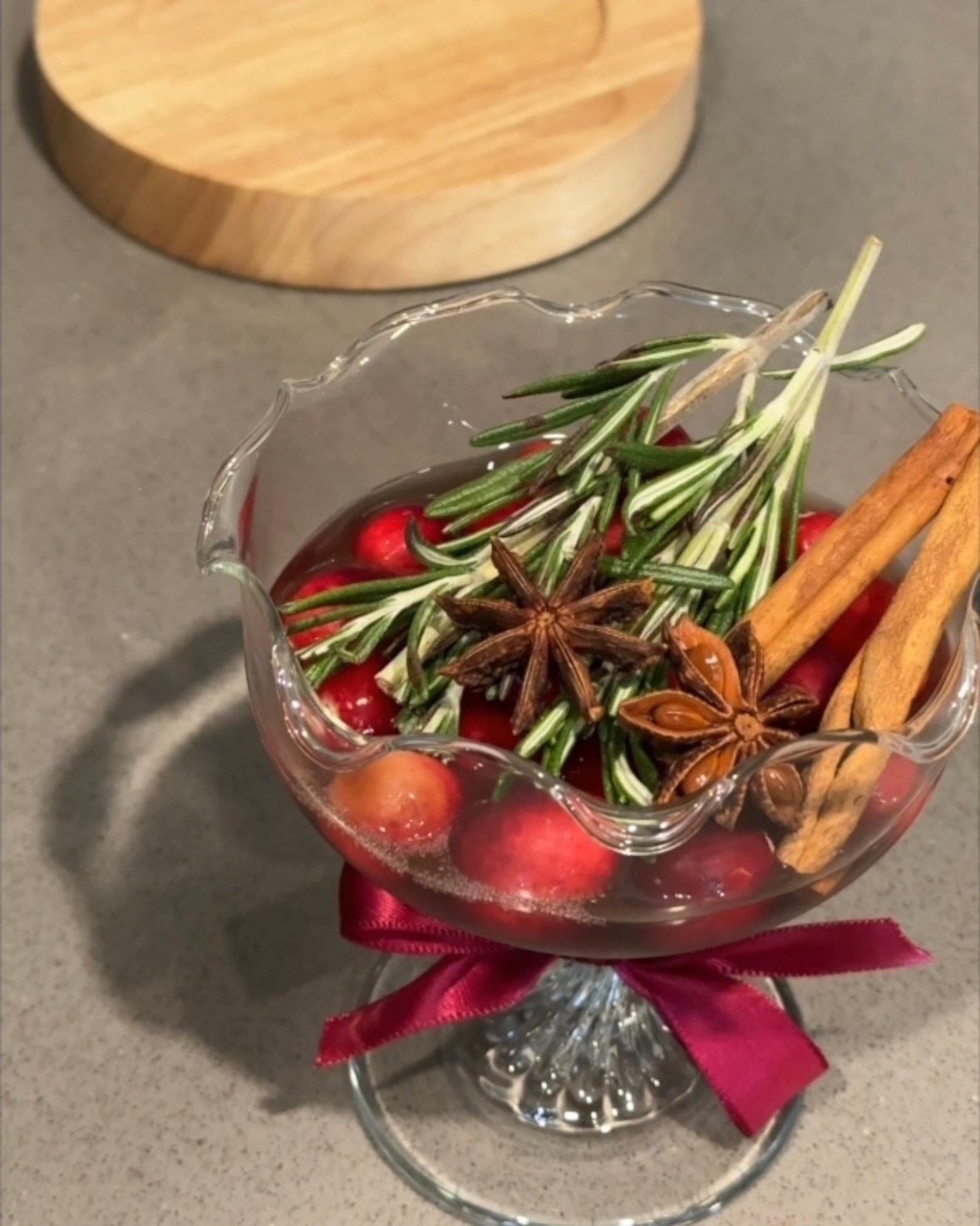 a potion for warmth and winter cheer 🌿❤️

#LTKHoliday #LTKFindsUnder50 #LTKHome