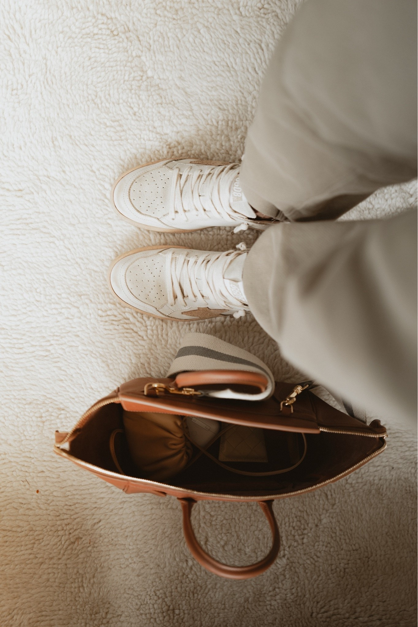 Golden Goose Ball Star sneakers + Celine new luggage bag.

#LTKootd #LTKSeasonal #LTKWorkwear
