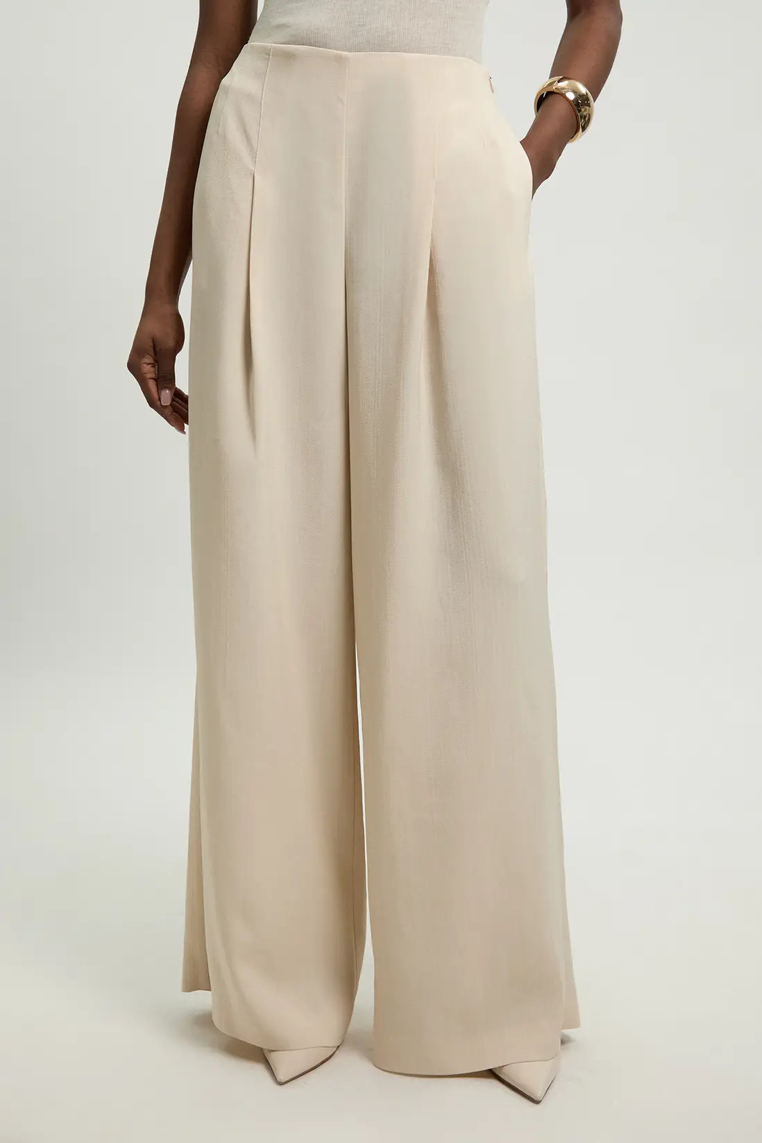 Cream Viscose Blend Wide Leg Tailored Trouser | Karen Millen | Karen Millen