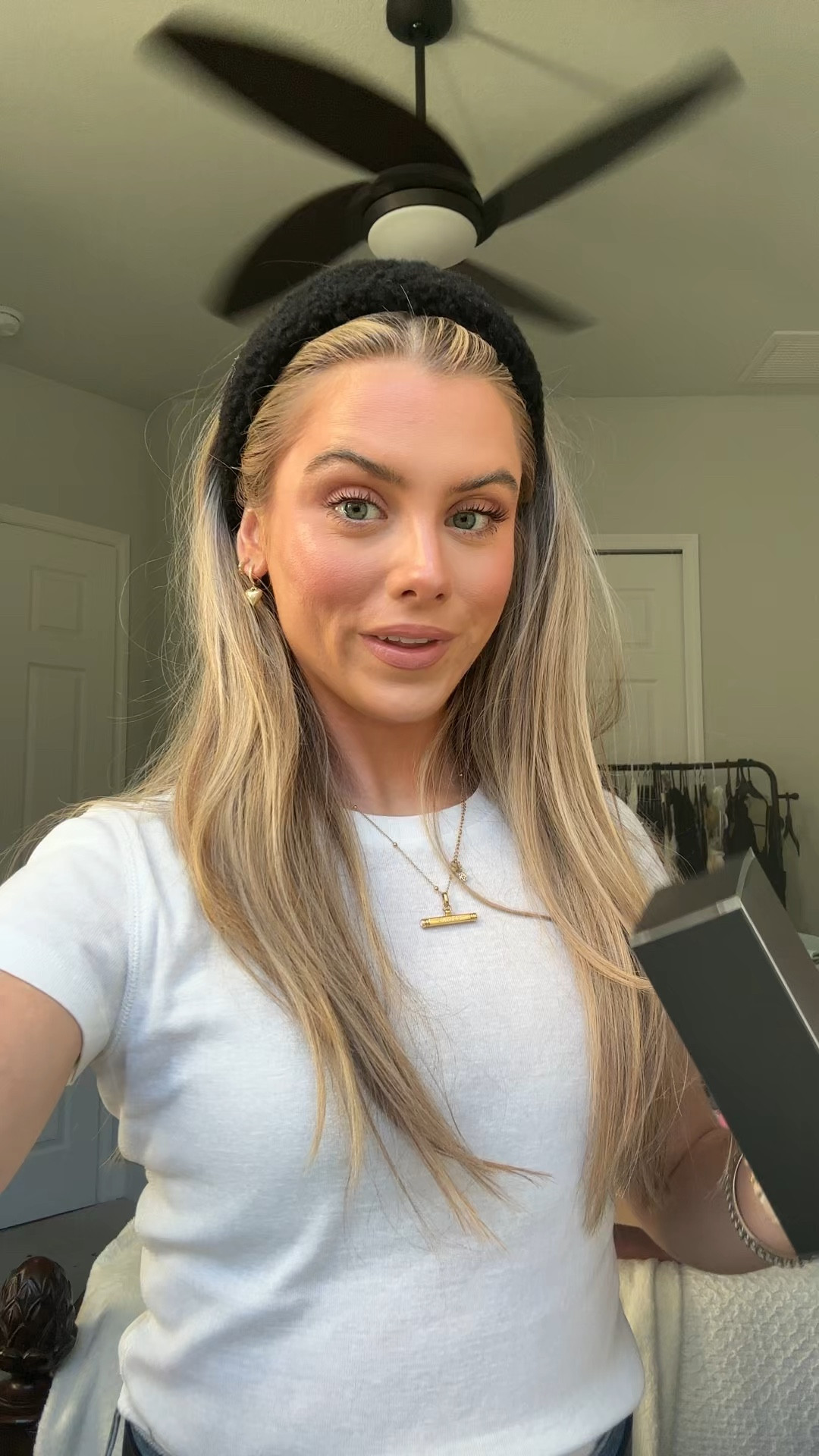 Anastasia Beverly Hills brow freeze gel and the Haus Labs PDH lip oil glaze   

#LTKHoliday #LTKWatchNow #LTKBeauty