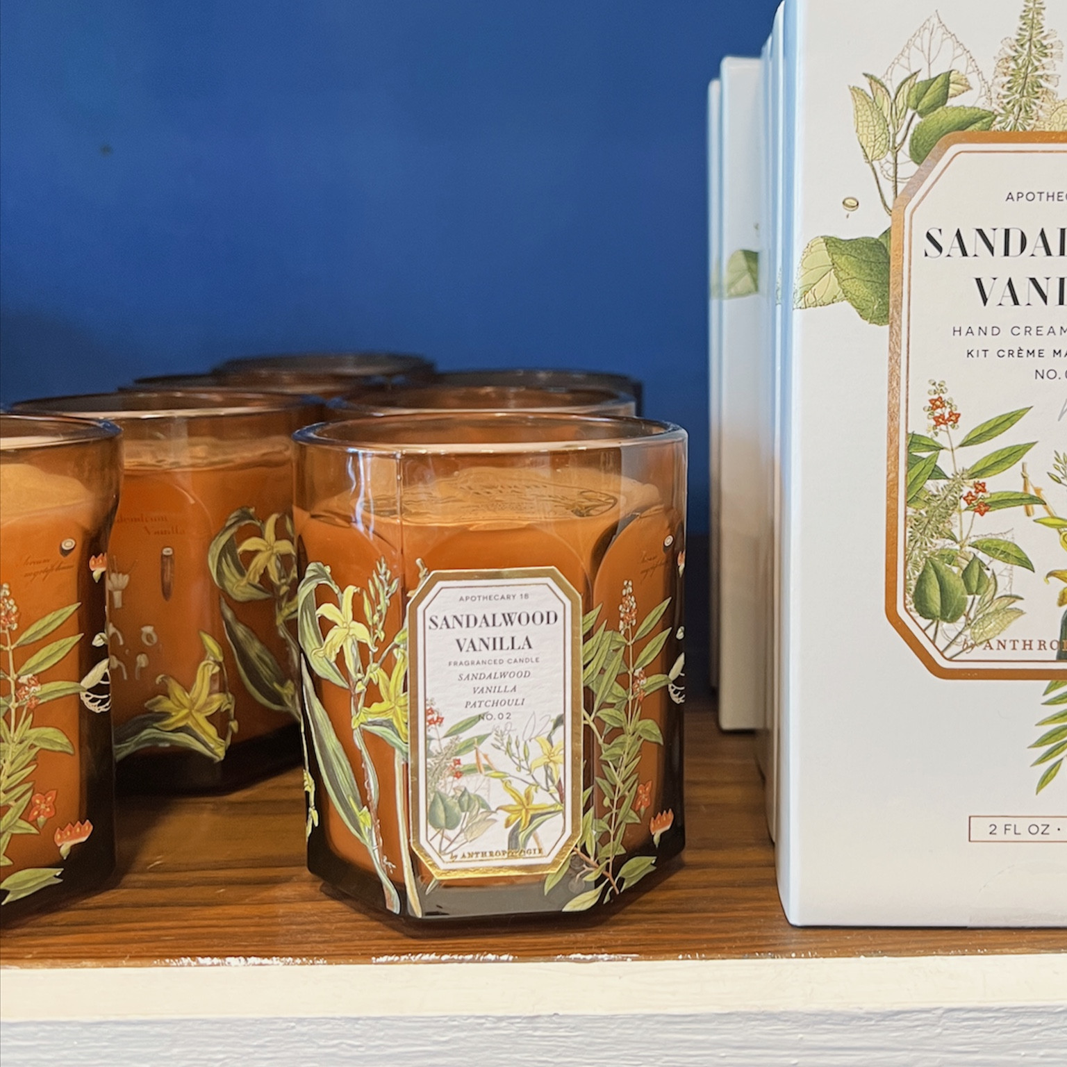 A nice warm scent from anthro 

#LTKhome #LTKFind #LTKSeasonal