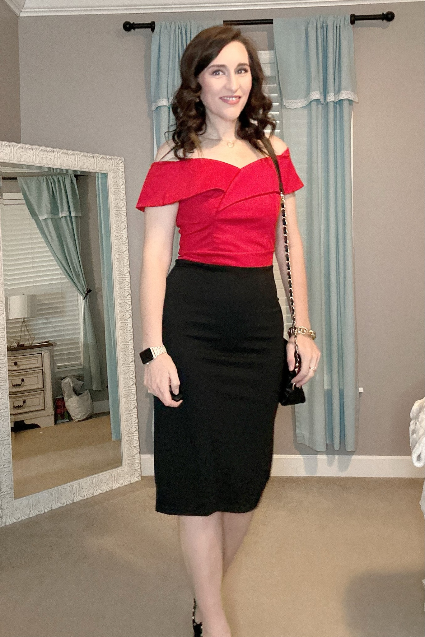 Making spirits bright! ❤️✨

Loving this beautiful bodycon dress. It fits tts, I’m in a small and I’m 5’4” and 120ish pounds. And it’s super affordable! 

#LTKSeasonal #LTKwedding #LTKunder50