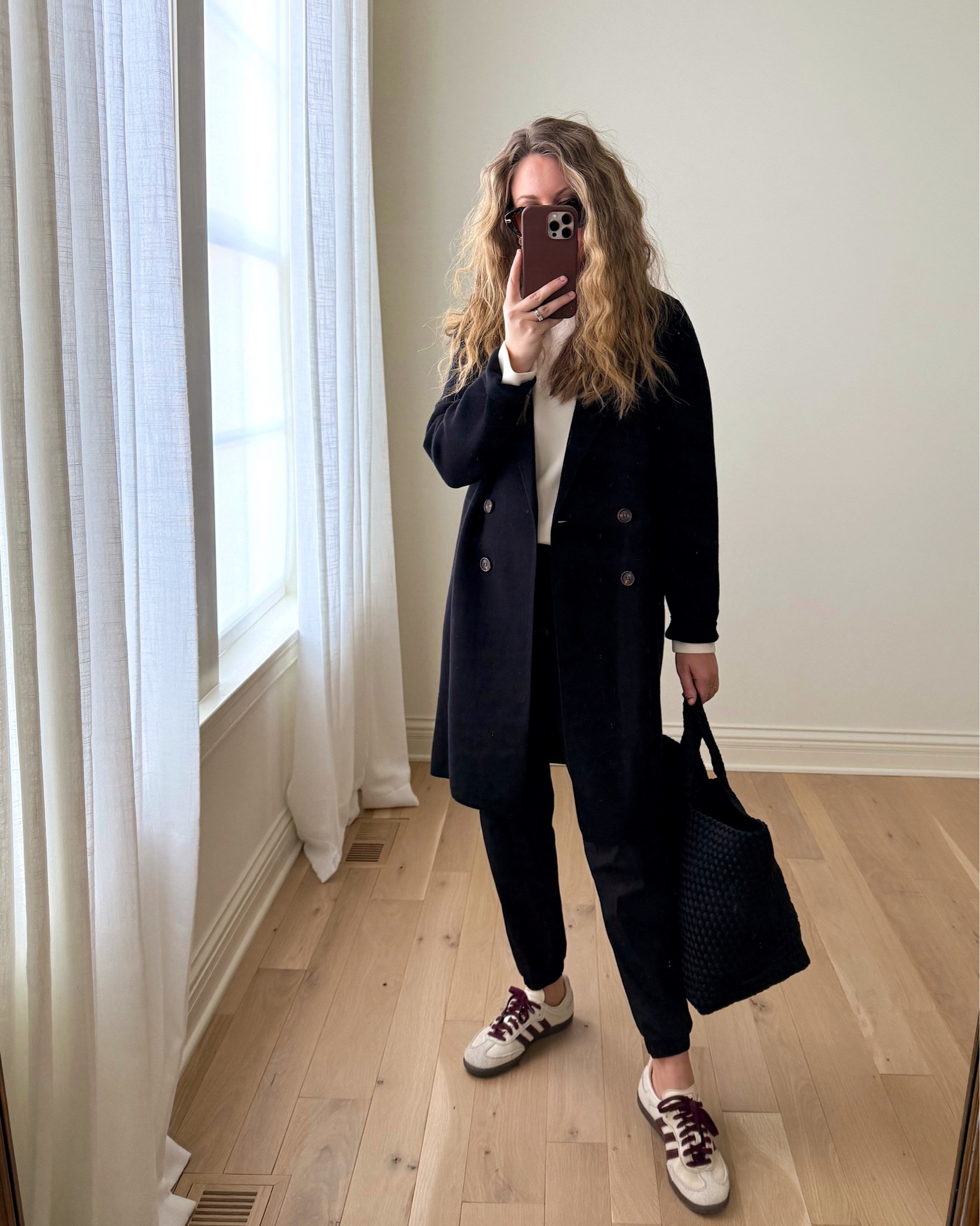 This sweatshirt feels so luxe and is only $25! Comes in multiple colors, I’m wearing a Medium. 

#LTKActive #LTKFindsUnder50 #LTKShoeCrush