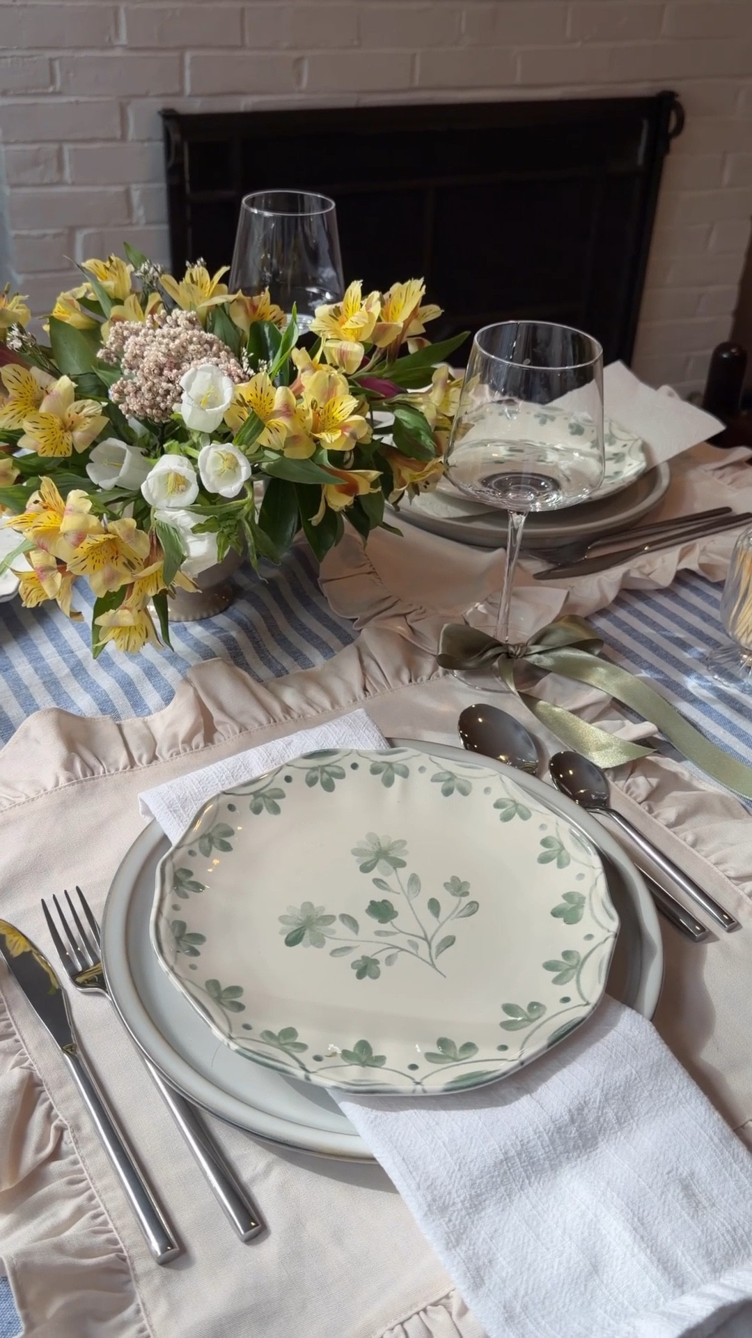 Easter brunch, hosting, tablescape, Amazon, diner, home goodss

#LTKSaleAlert #LTKSeasonal #LTKHome