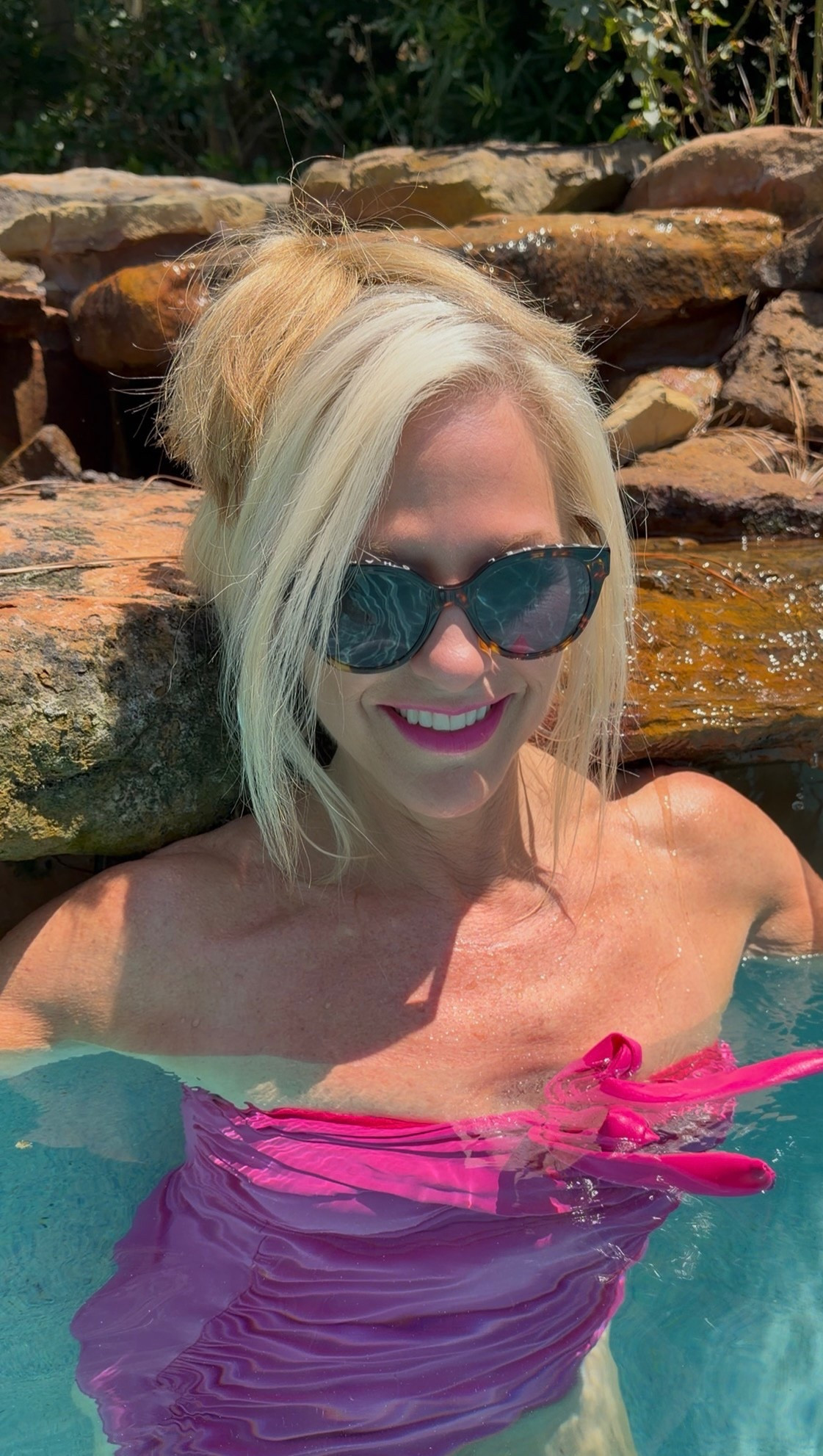 Keep summer coming! I’m in love with these sunglasses!🩷😎

#LTKdayinmylife #LTKootd #LTKgrwm
