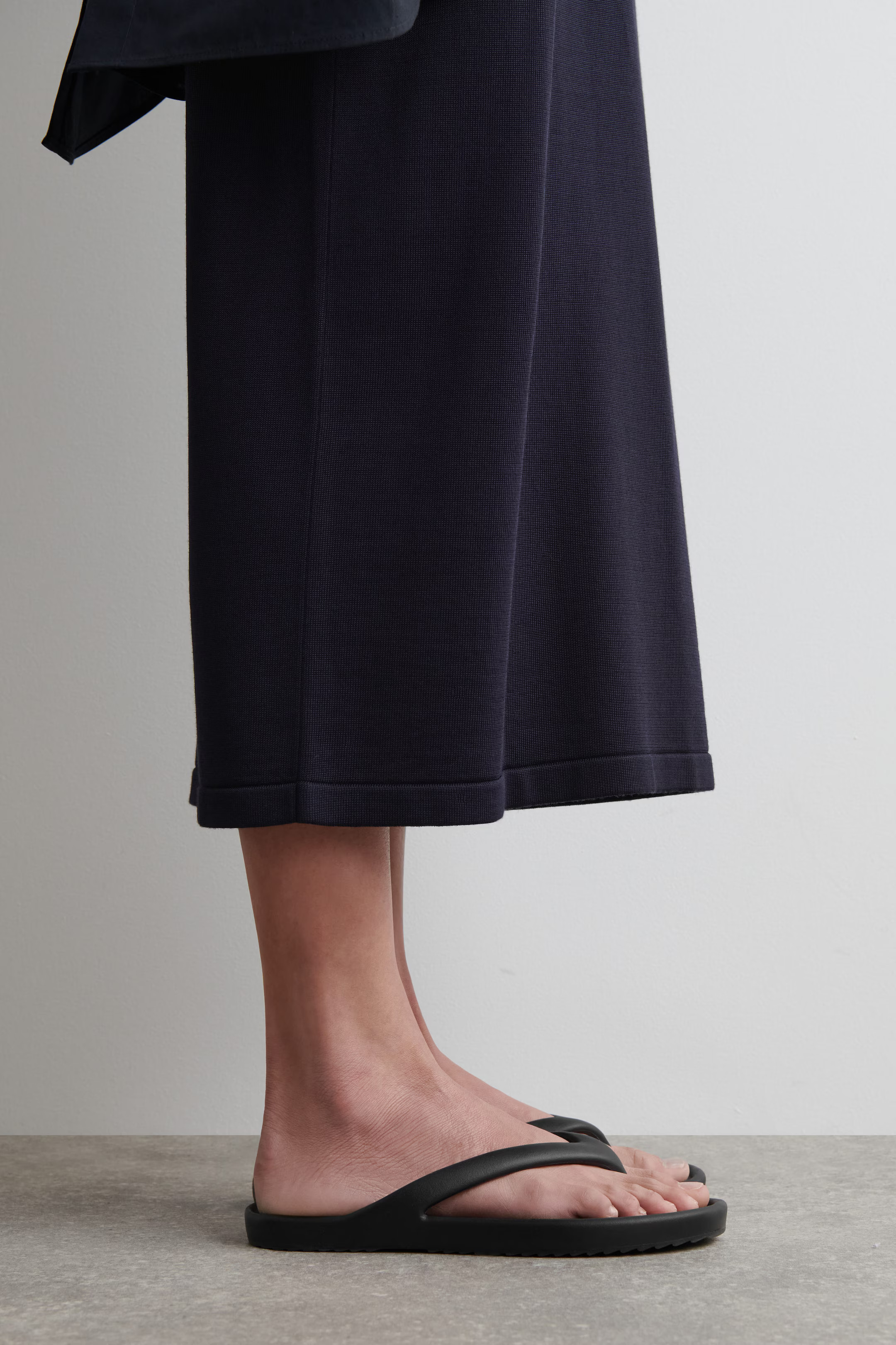 EVA FLIP FLOPS - BLACK | COS | COS UK