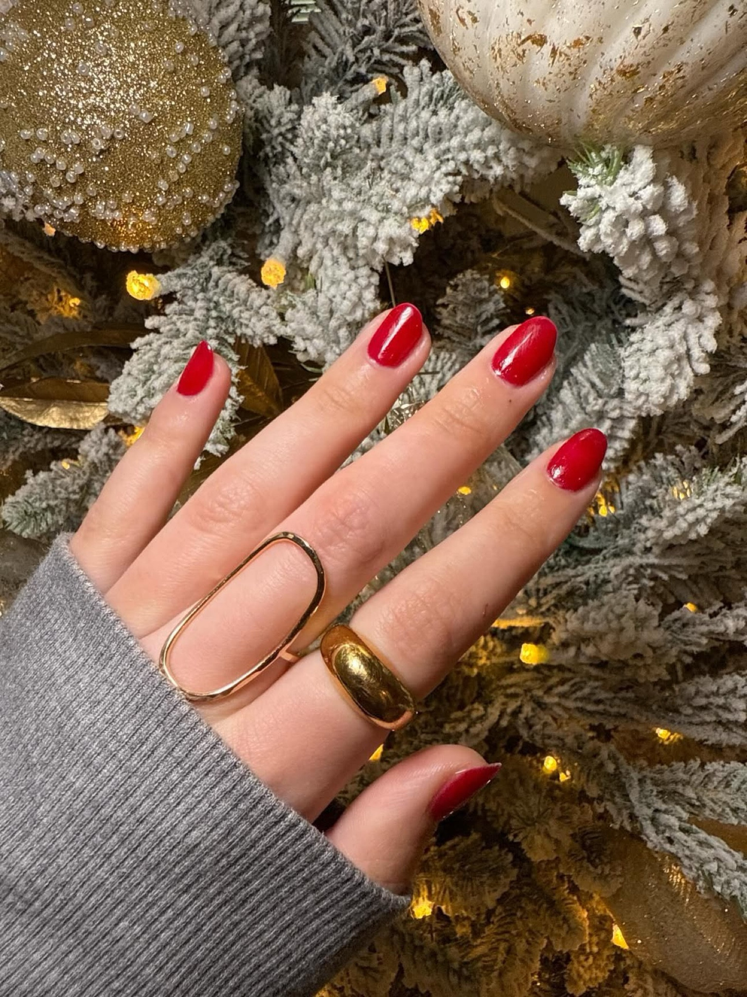 Red nails for the holidays ❤️ 💅🏼 my favorite gel polish is currently 50% off! 

Red manicure / gel manicure / red nail polish 

#LTKSaleAlert #LTKBeauty #LTKHoliday