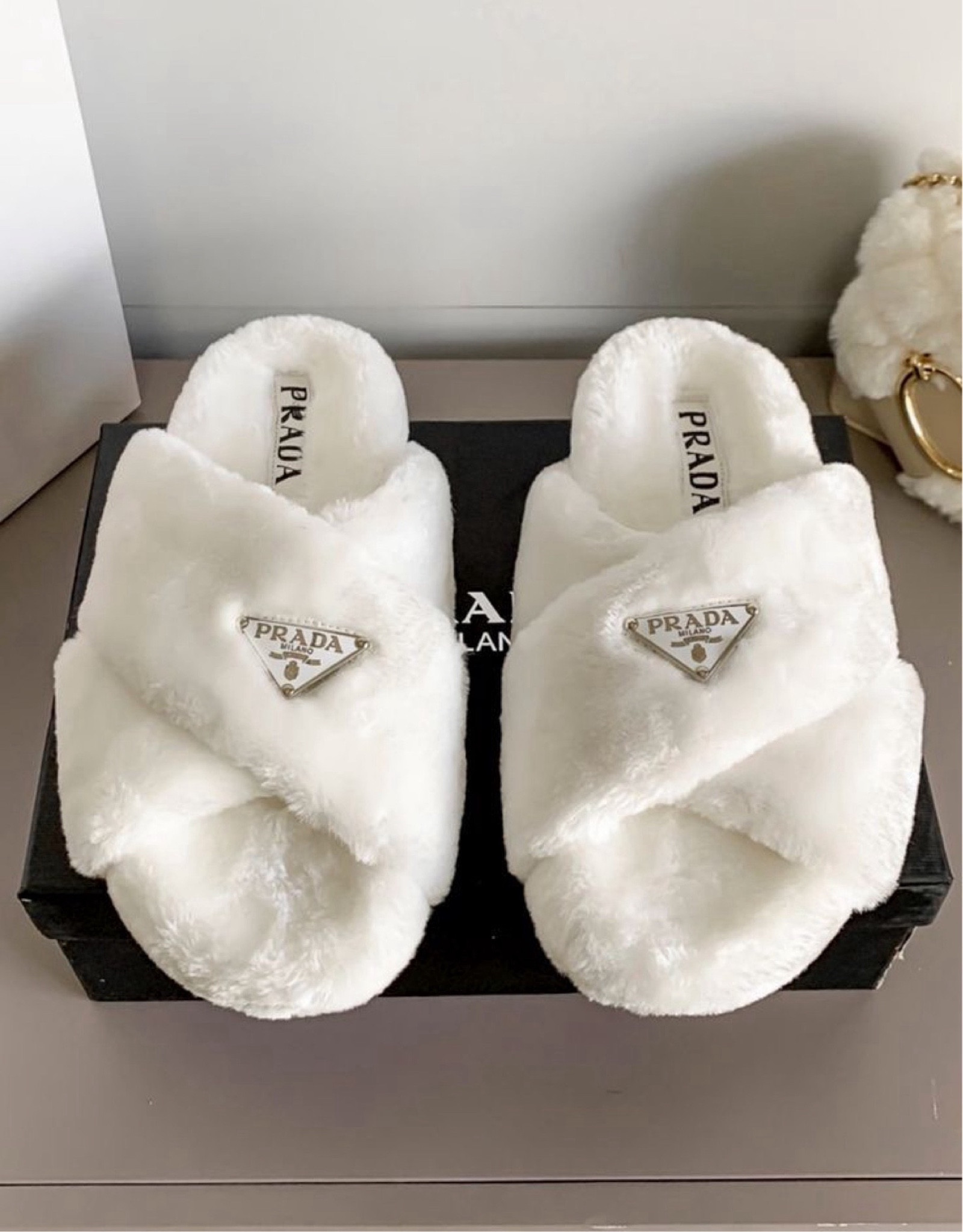 Prada slippers 
#dhgate

#LTKshoecrush #LTKfindsunder100 #LTKsalealert