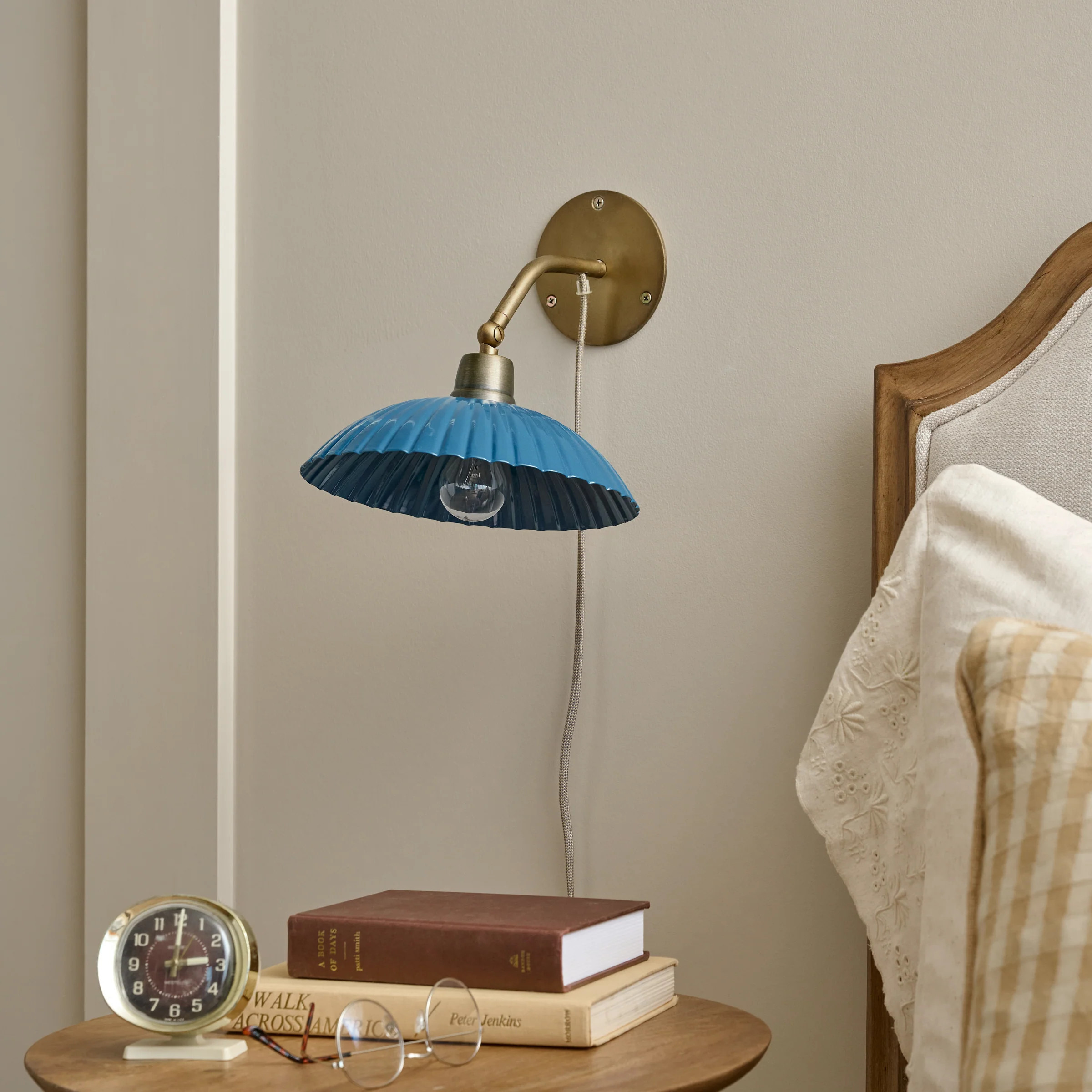 Chester Enamel Plug-in Sconce | Magnolia